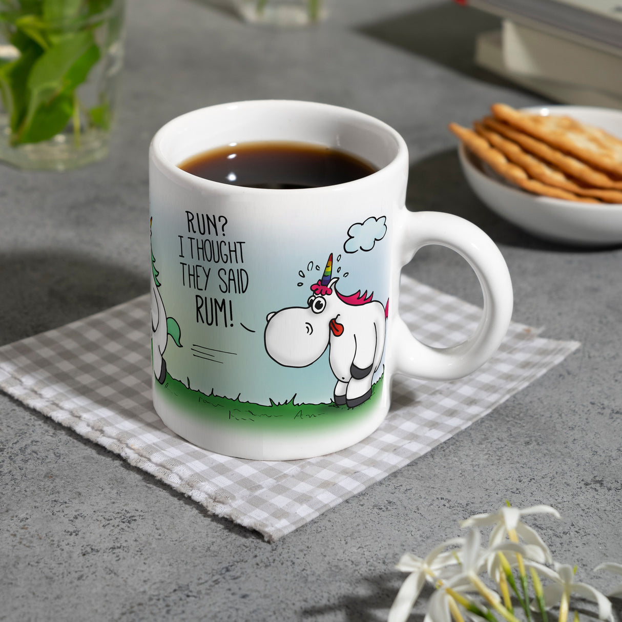 Honeycorns Kaffeebecher mit Einhorn Motiv und Spruch: RUN? I thought they said RUM!