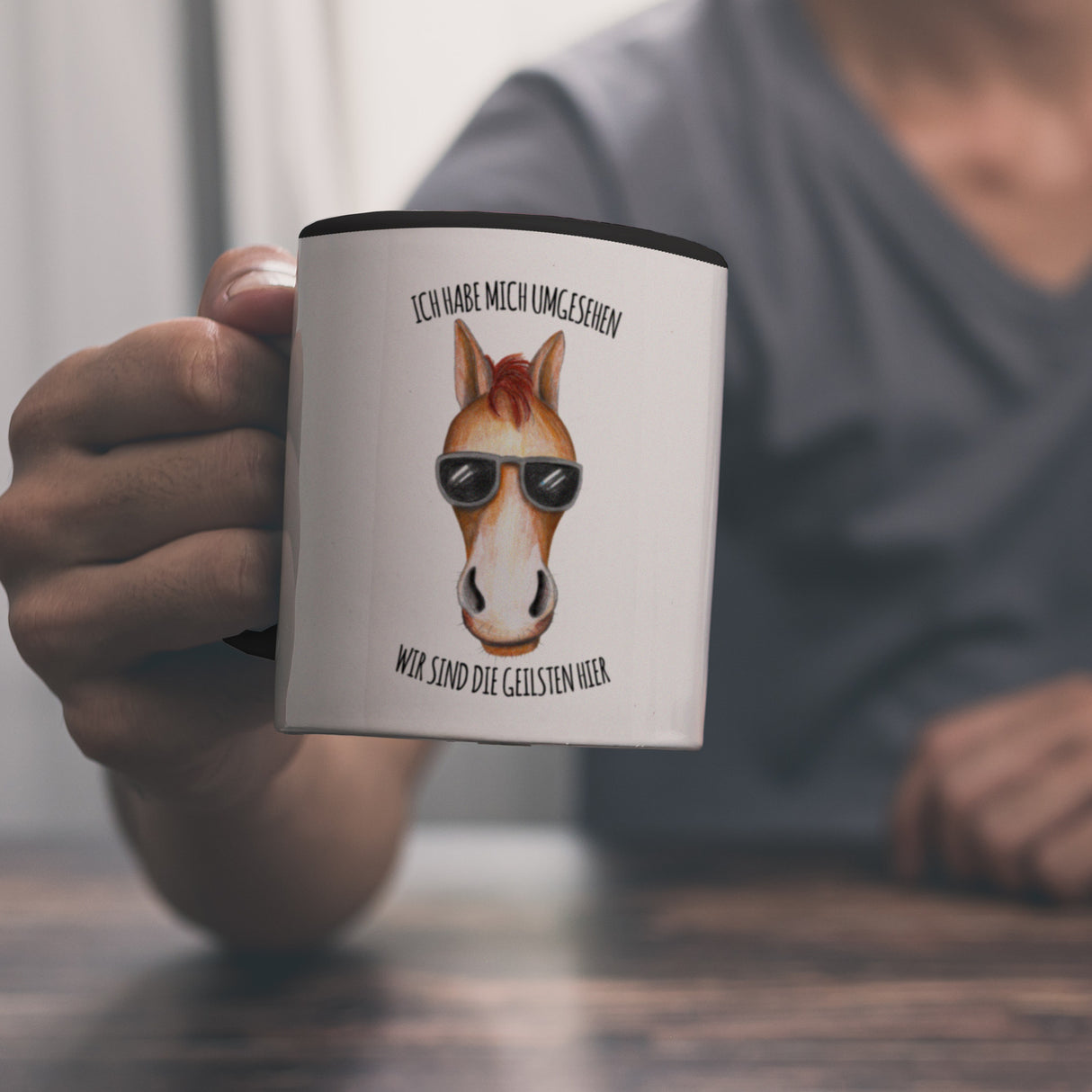 Ich habe mich umgesehen, wir sind die Geilsten hier Kaffeebecher mit Pferd