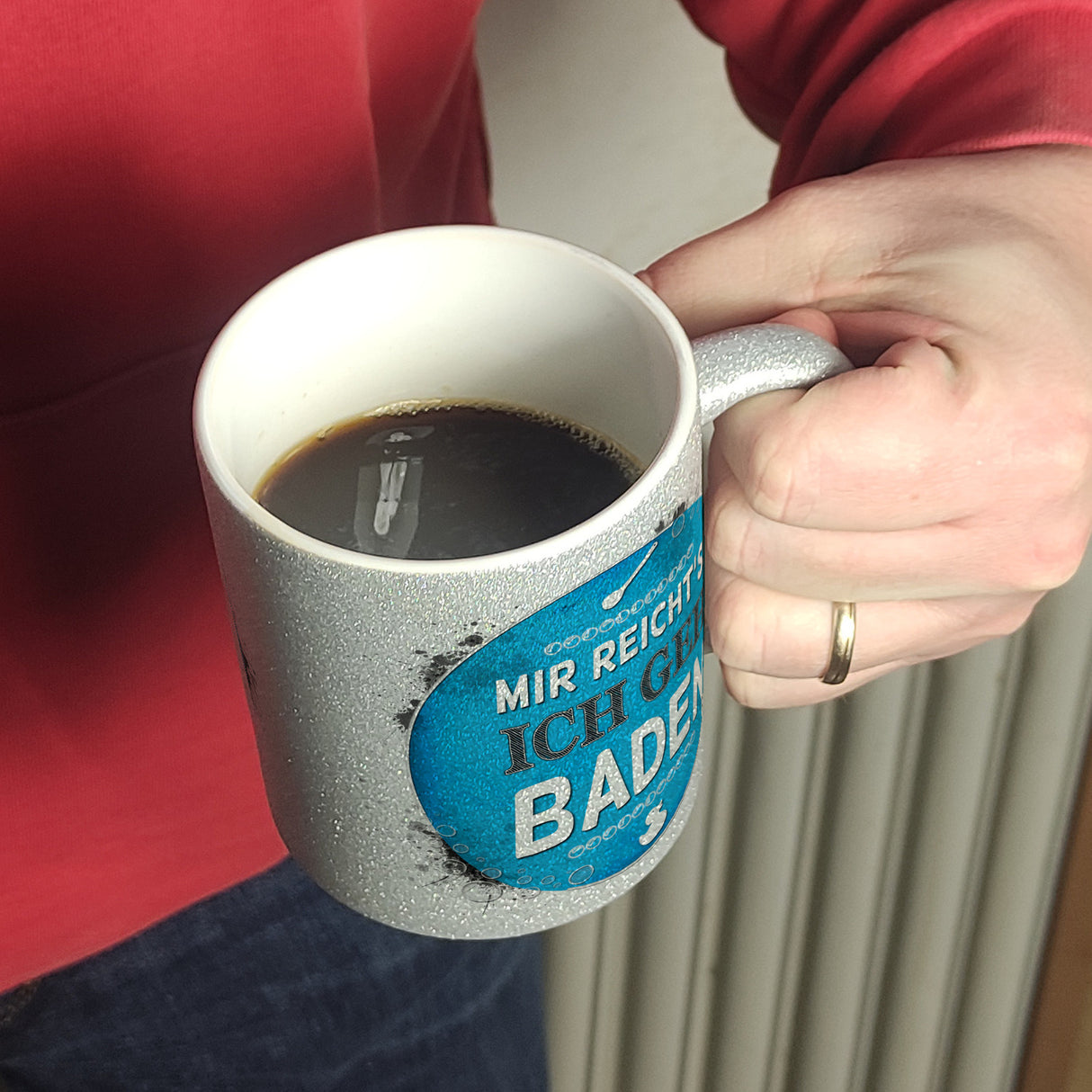 Kaffeebecher mit Spruch: Mir reicht's! Ich geh baden
