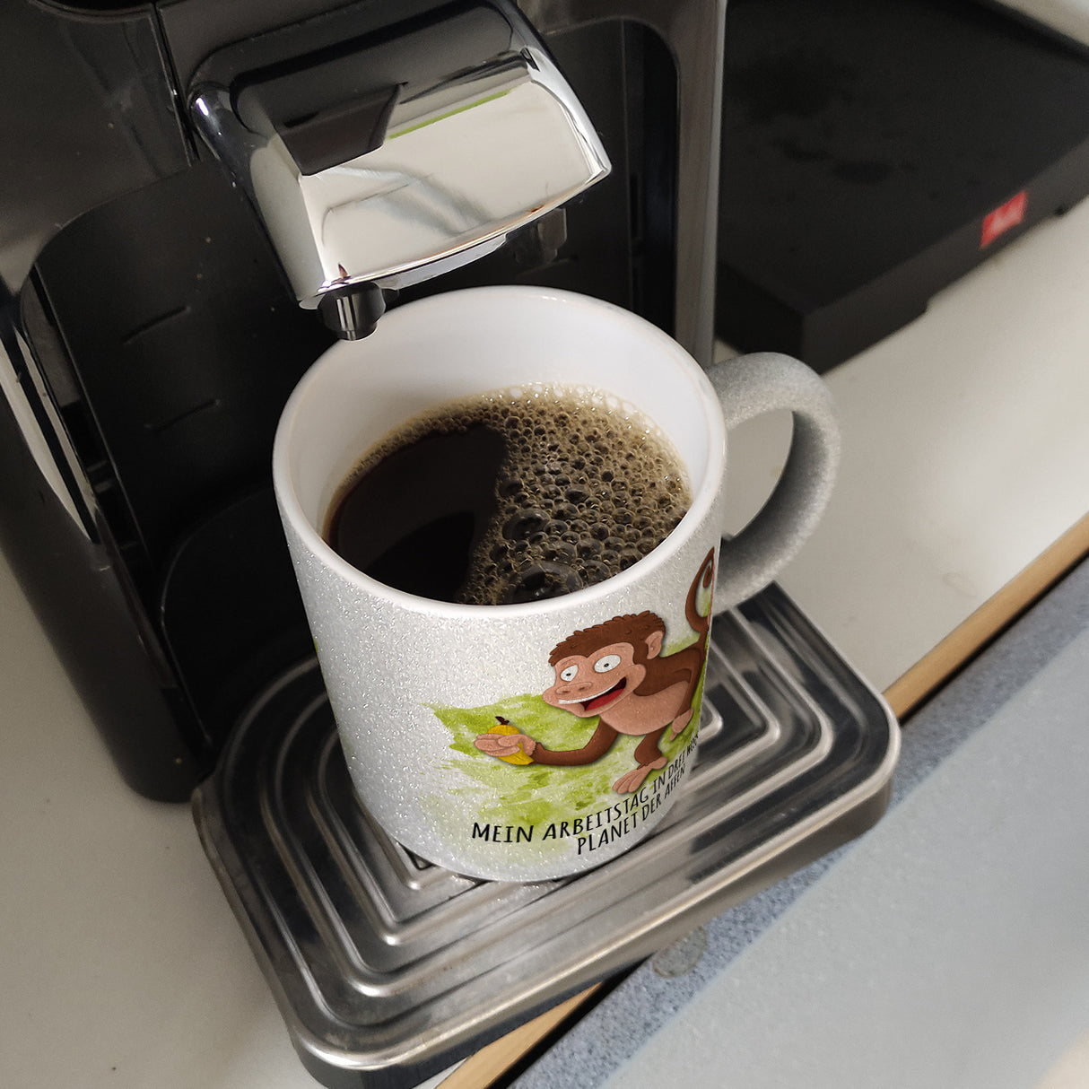 Mein Arbeitstag in drei Worten: Planet der Affen Kaffeebecher