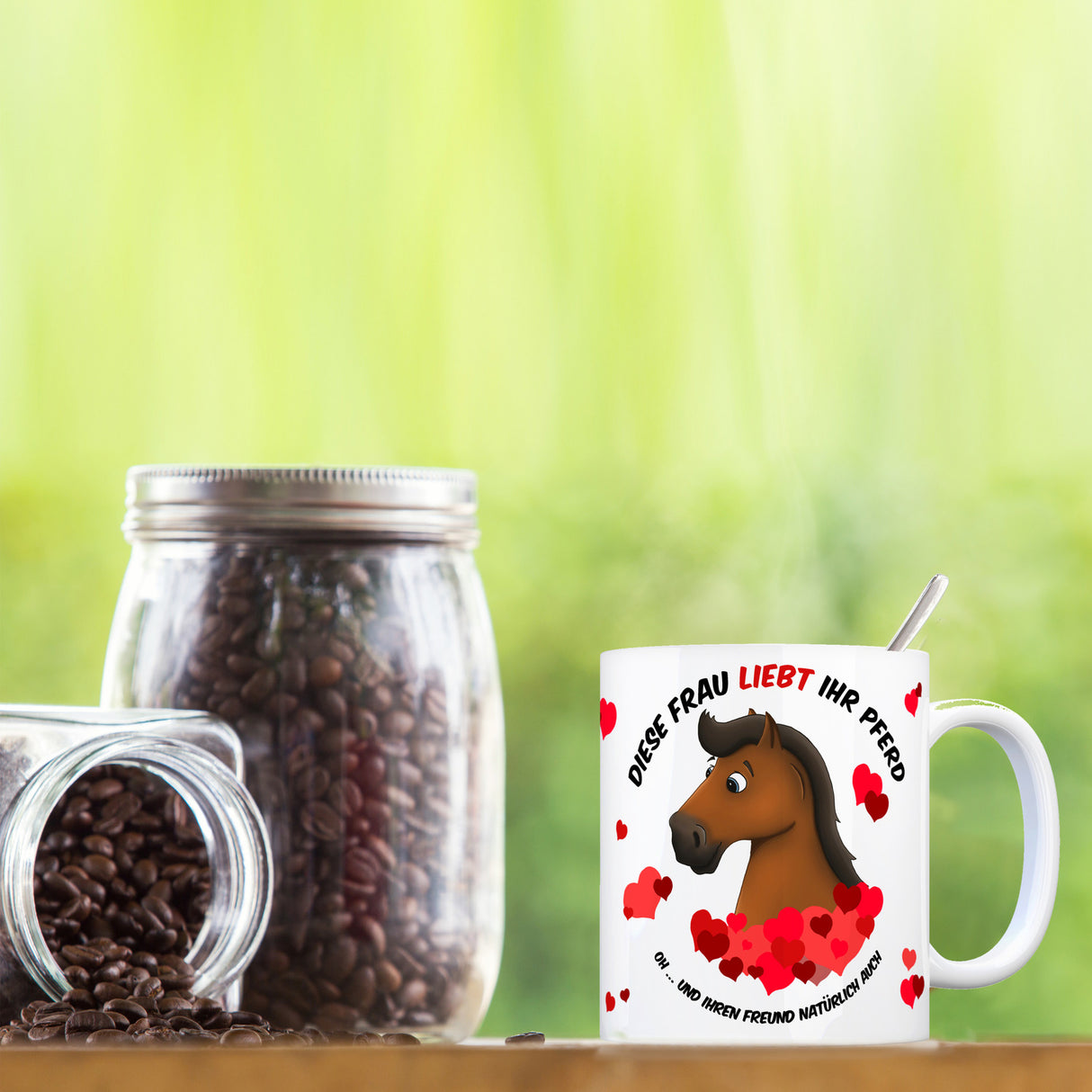 Kaffeebecher mit weißes Pferd Motiv und Spruch: Diese Frau liebt ihr Pferd. Oh ...