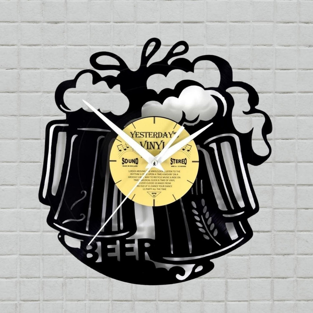 Bier Vinyl Wanduhr aus einer echten Schallplatte