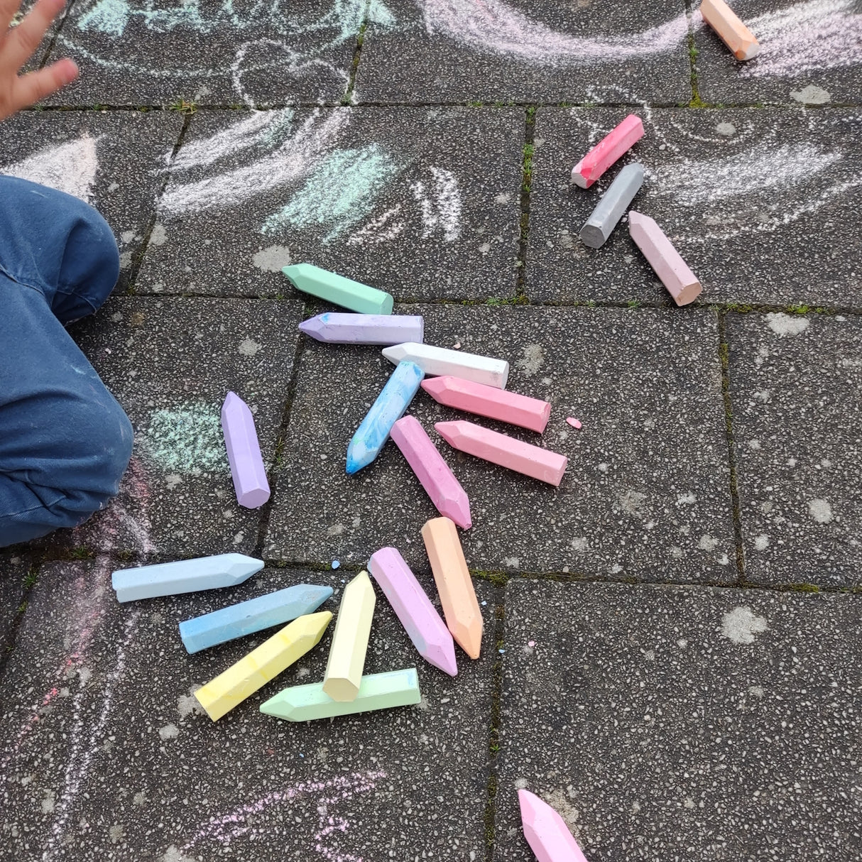 Straßenkreide in bunten Farben Straßenmalkreide im 24er Set