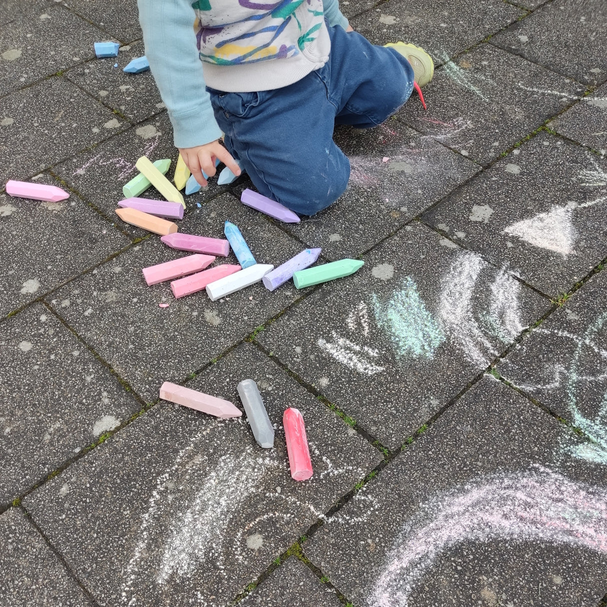 Straßenkreide in bunten Farben Straßenmalkreide im 24er Set