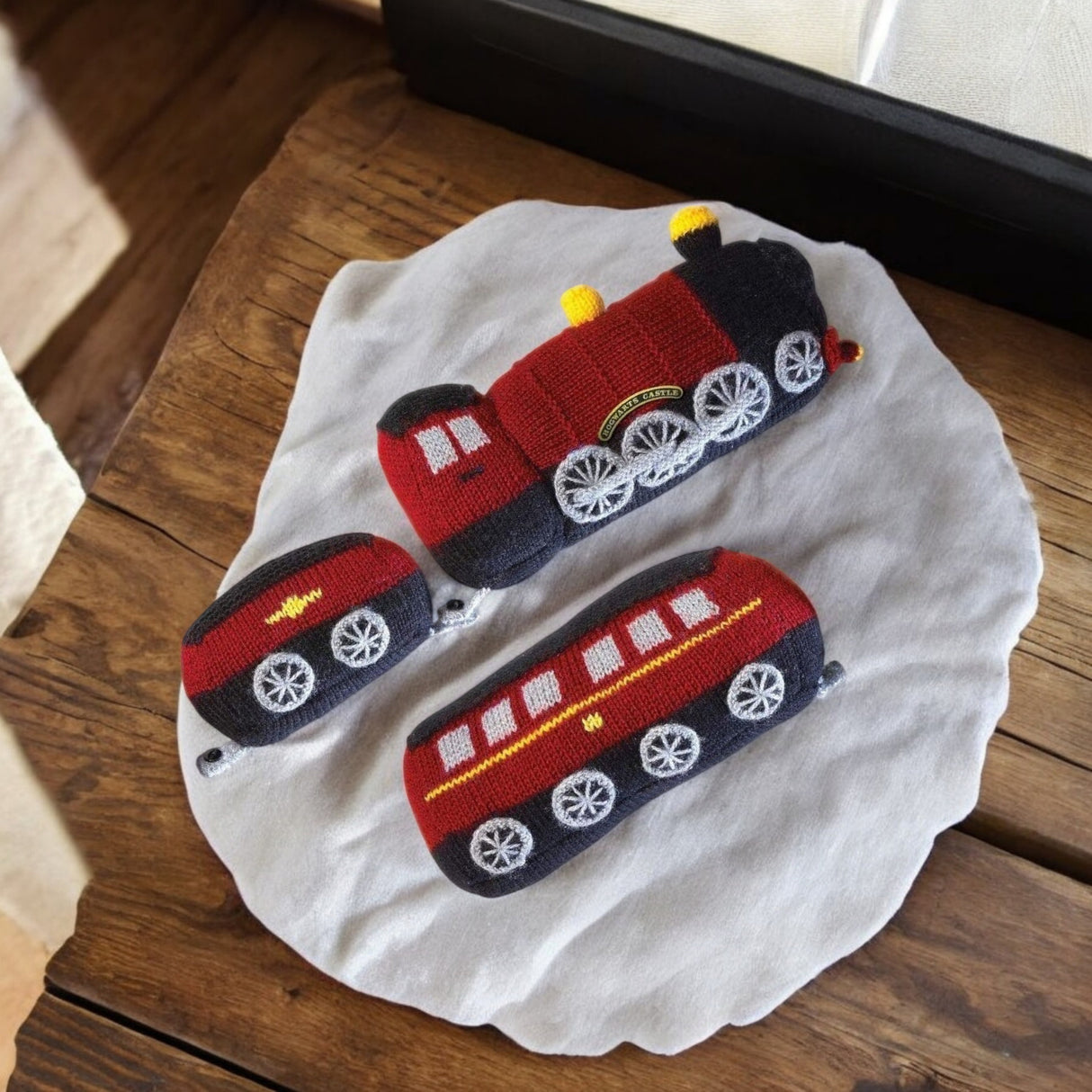 Harry Potter Zugluftstopper Strickset im Hogwarts Express Design