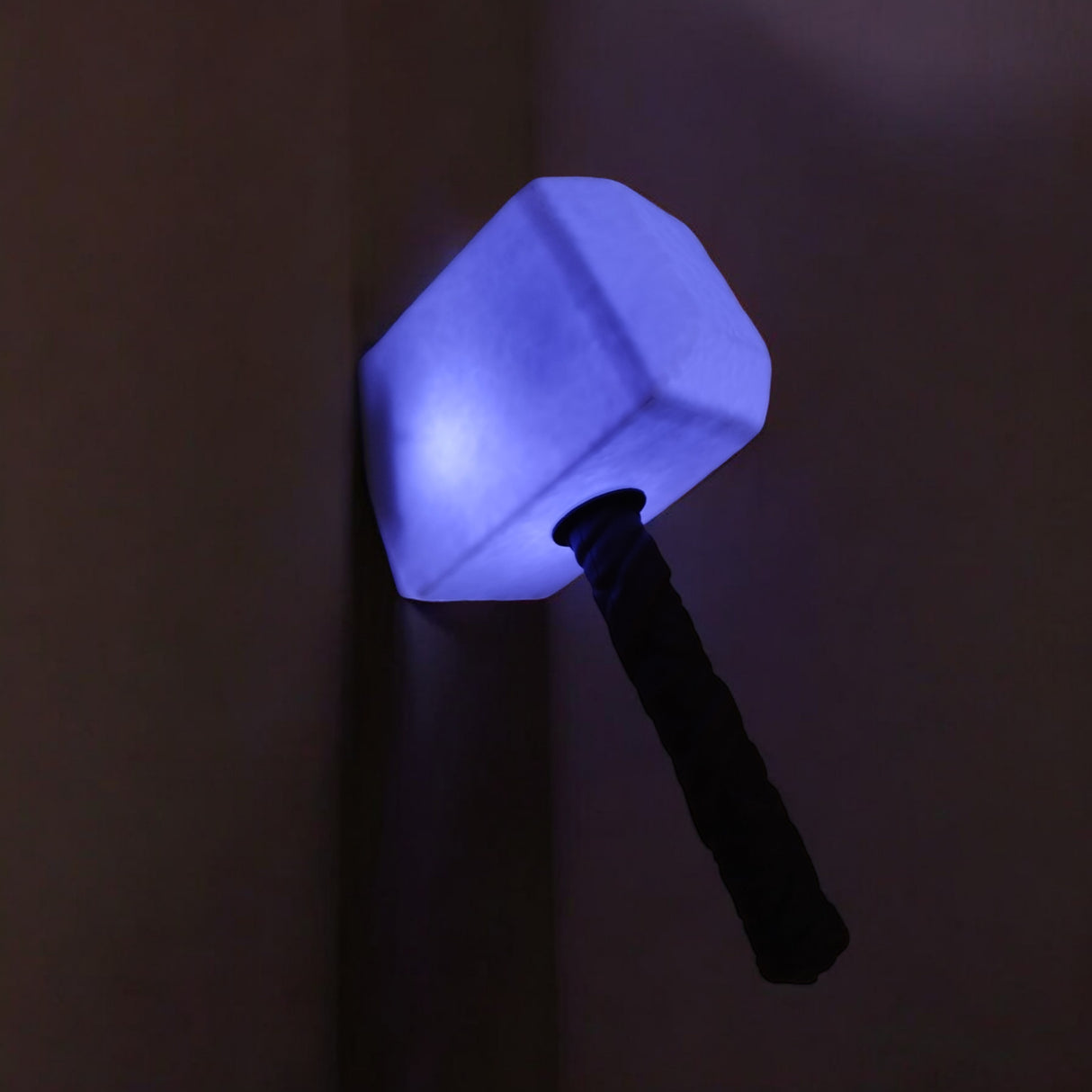 Marvel Avengers Thors Hammer 3D-Wandlicht mit Wandsticker