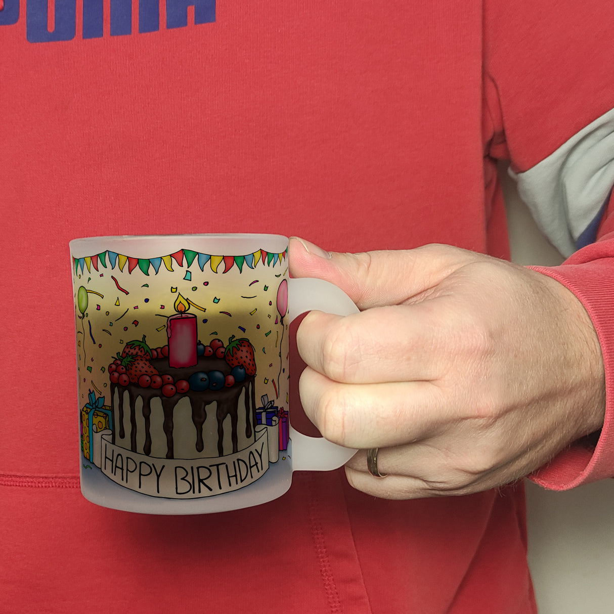 Kaffeebecher mit Geburtstagstorte Motiv und Spruch: Happy Birthday