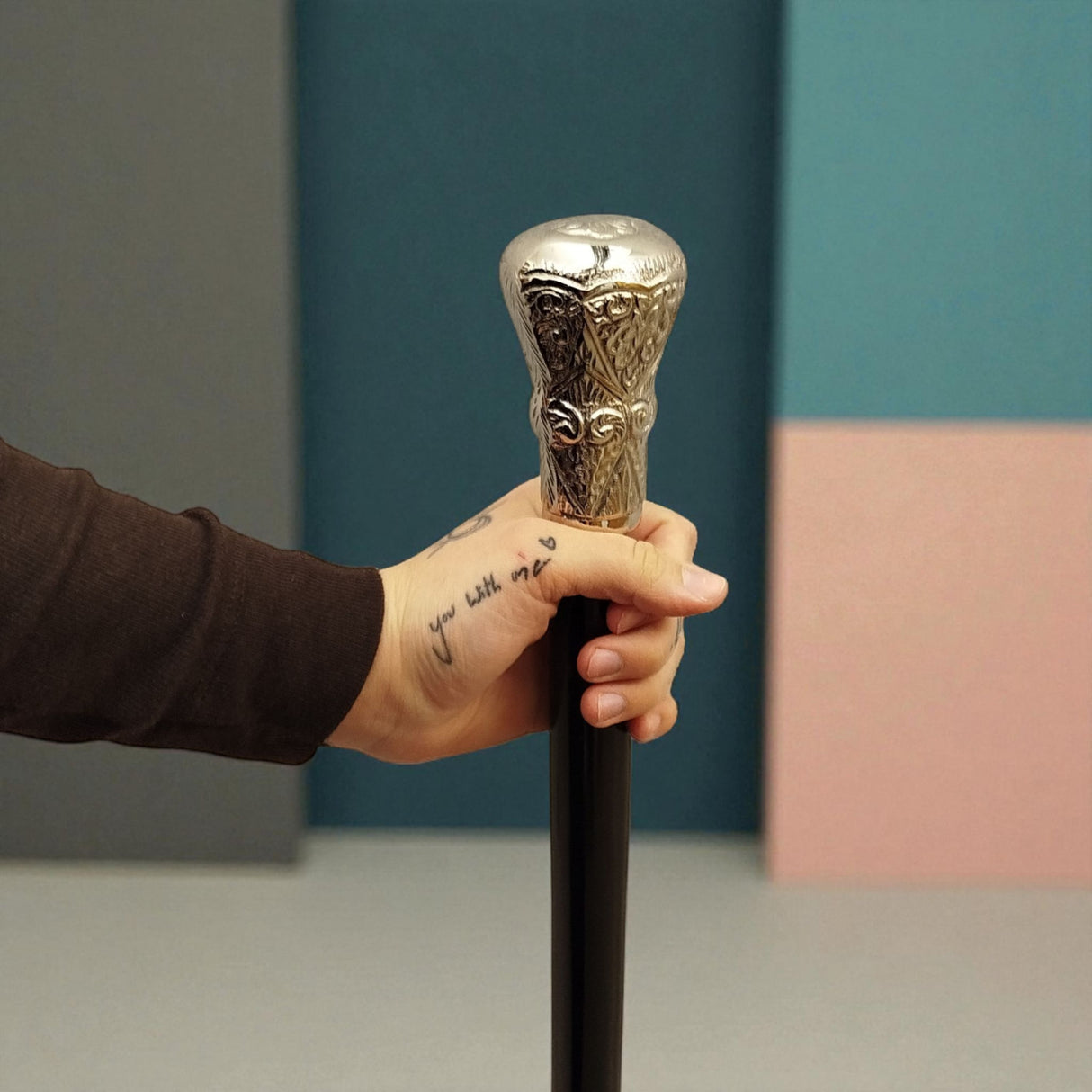 Artdeco-Stil Spazierstock aus Holz mit silbernem Griff aus Metall