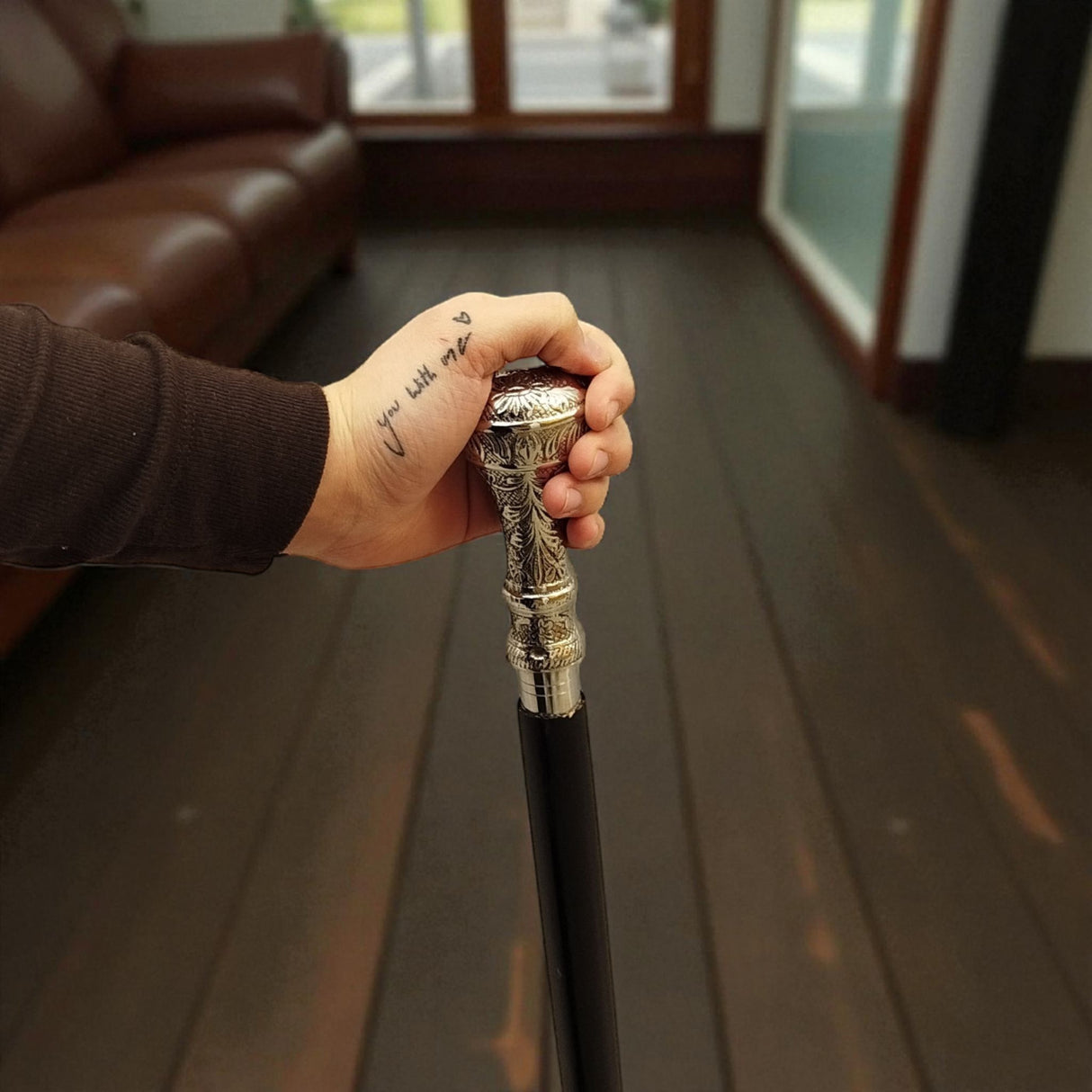 Rankenknauf Spazierstock aus Holz mit silbernem Griff aus Metall