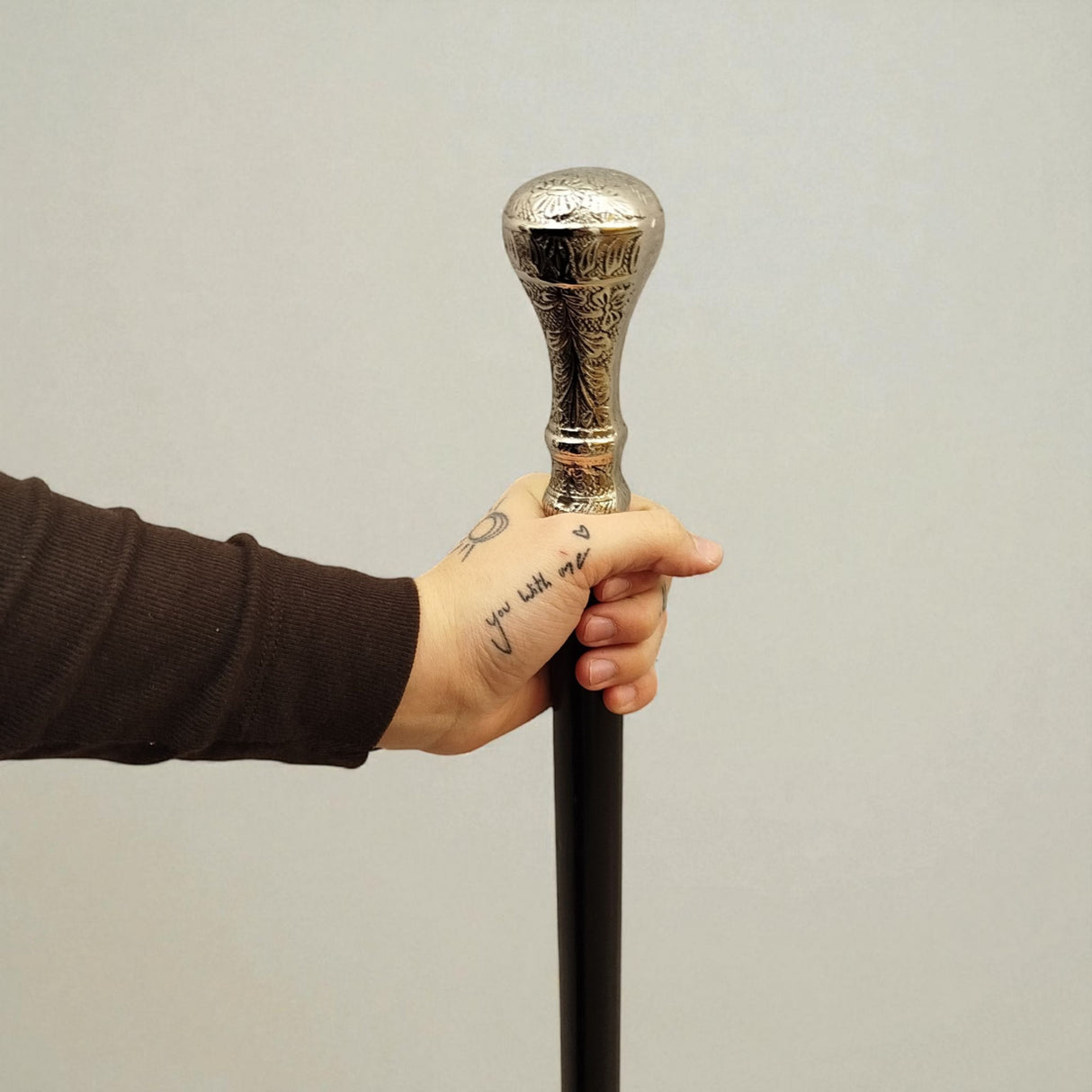 Rankenknauf Spazierstock aus Holz mit silbernem Griff aus Metall