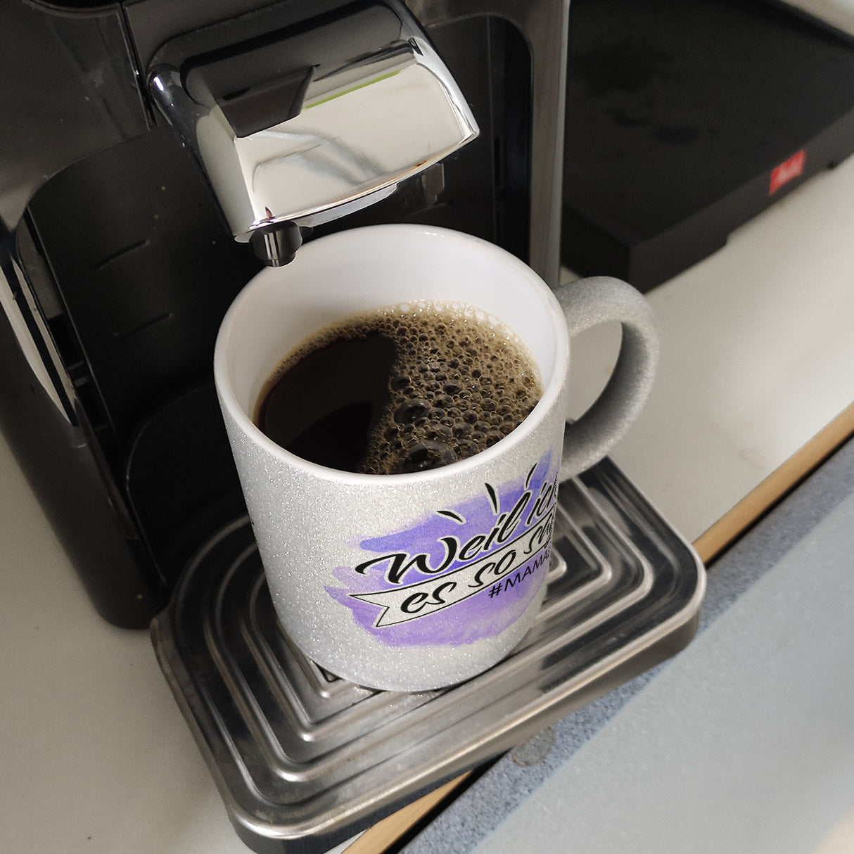 Mamalife, Weil ich es sage Kaffeebecher mit Wasserfarbenmotiv