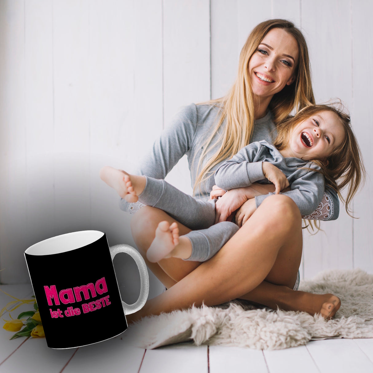 Mama ist die Beste Kaffeebecher und Pink