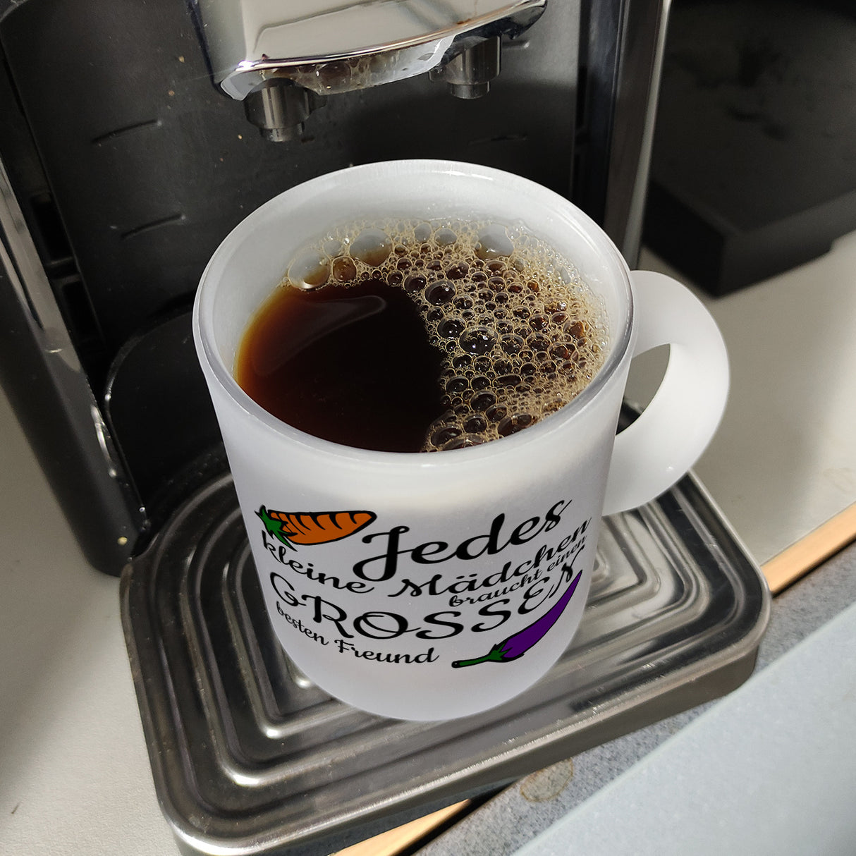 Jedes kleine Mädchen braucht einen Großen besten Freund Kaffeebecher Tasse