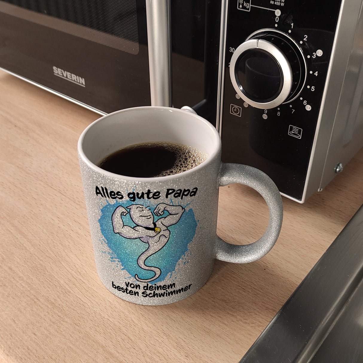 Papas bester Schwimmer Kaffeebecher mit Samen Illustration
