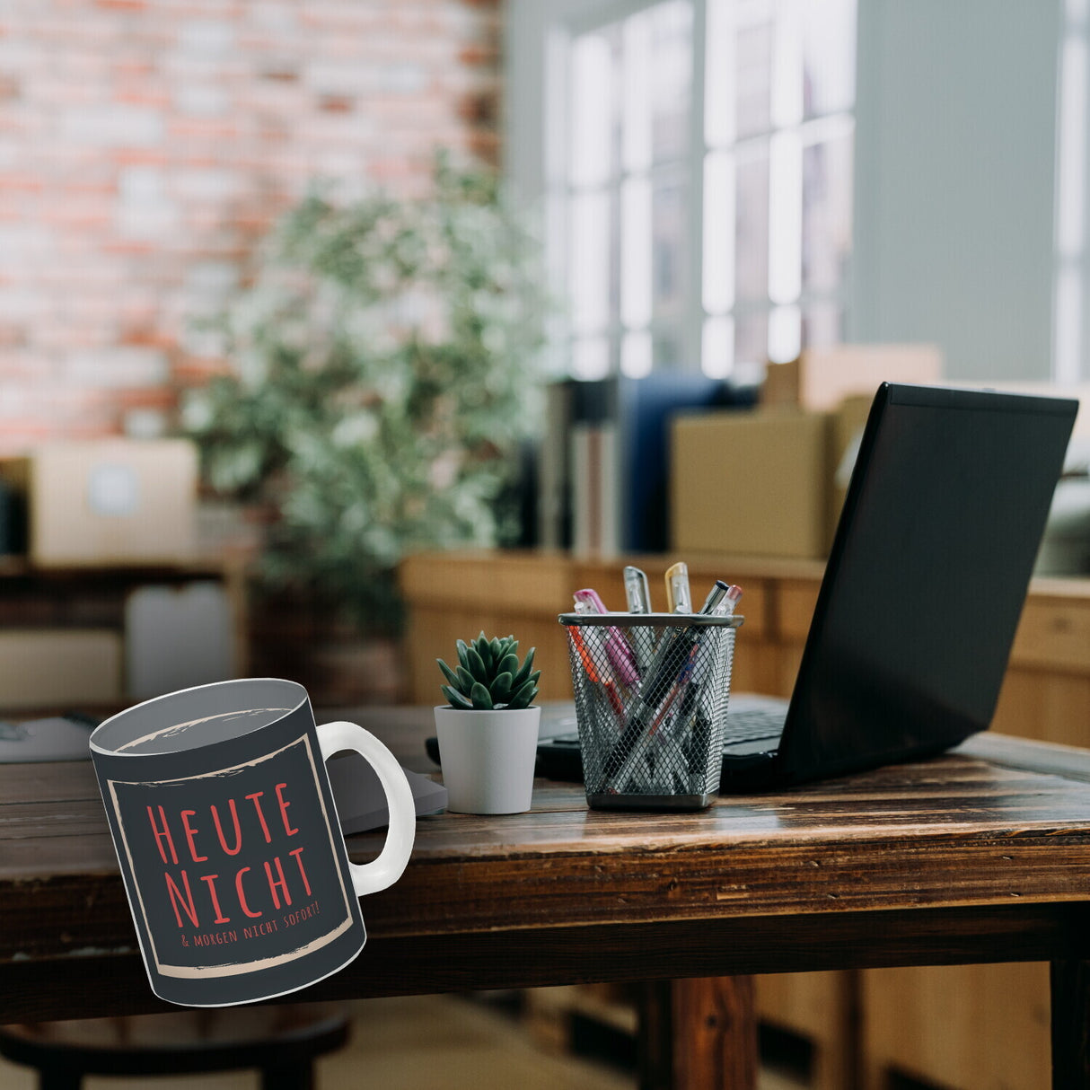Kaffeebecher mit Spruch: Heute nicht & morgen nicht sofort! Spruchtasse fürs Büro