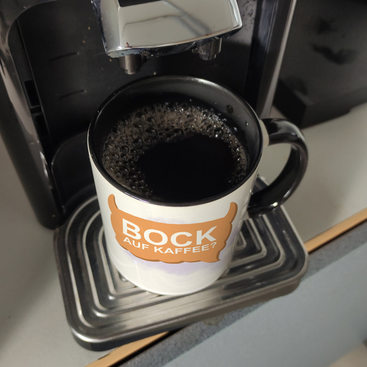 Bock auf Kaffee? Kaffeebecher mit lustigem Schafsbock