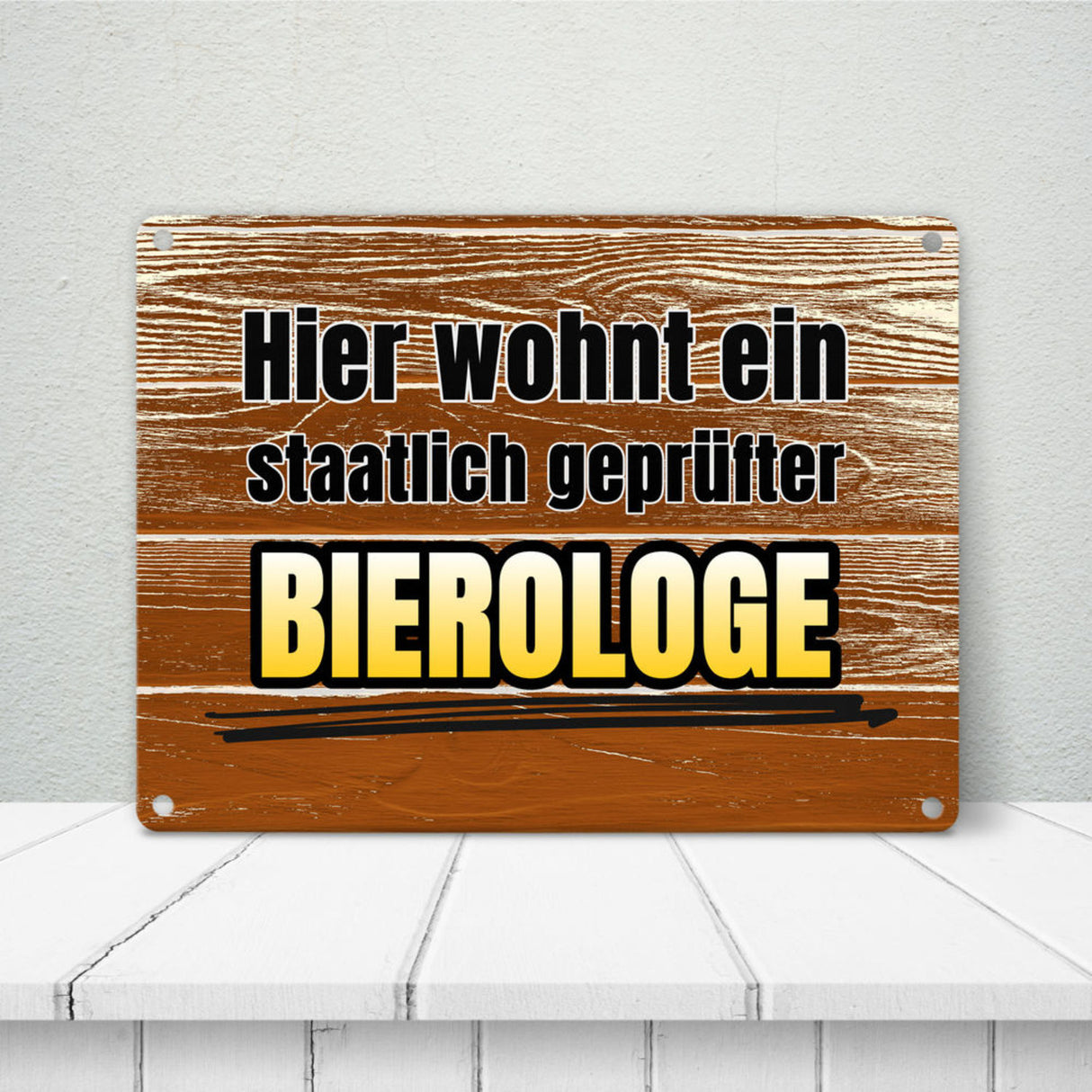 Hier wohnt ein staatlich geprüfter Bierologe Metallschild im Bierdesign