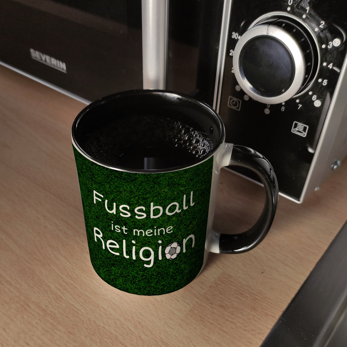 Fussball ist meine Religion Kaffeebecher mit Fussballmotiv