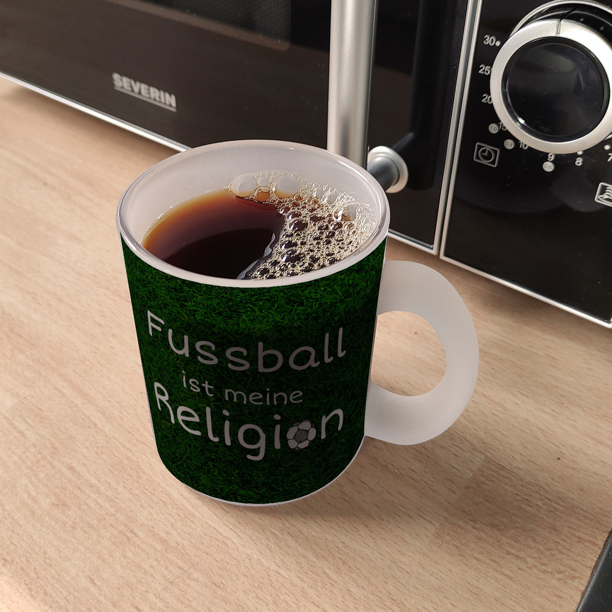 Fussball ist meine Religion Kaffeebecher mit Fussballmotiv