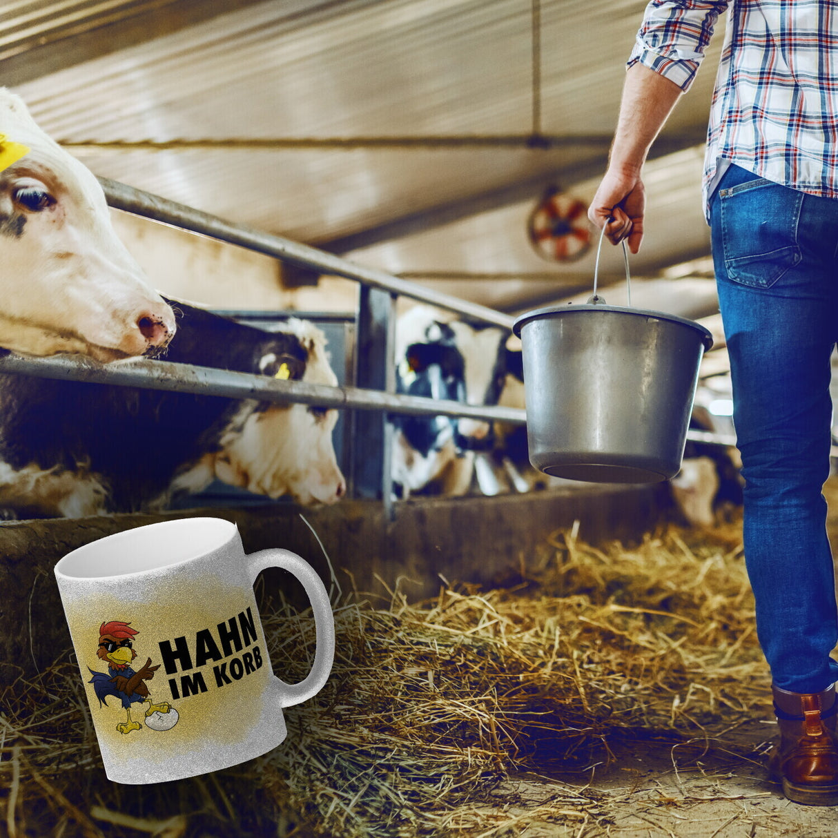 Hahn im Korb - Kaffeebecher mit coolem Cartoon-Hahn