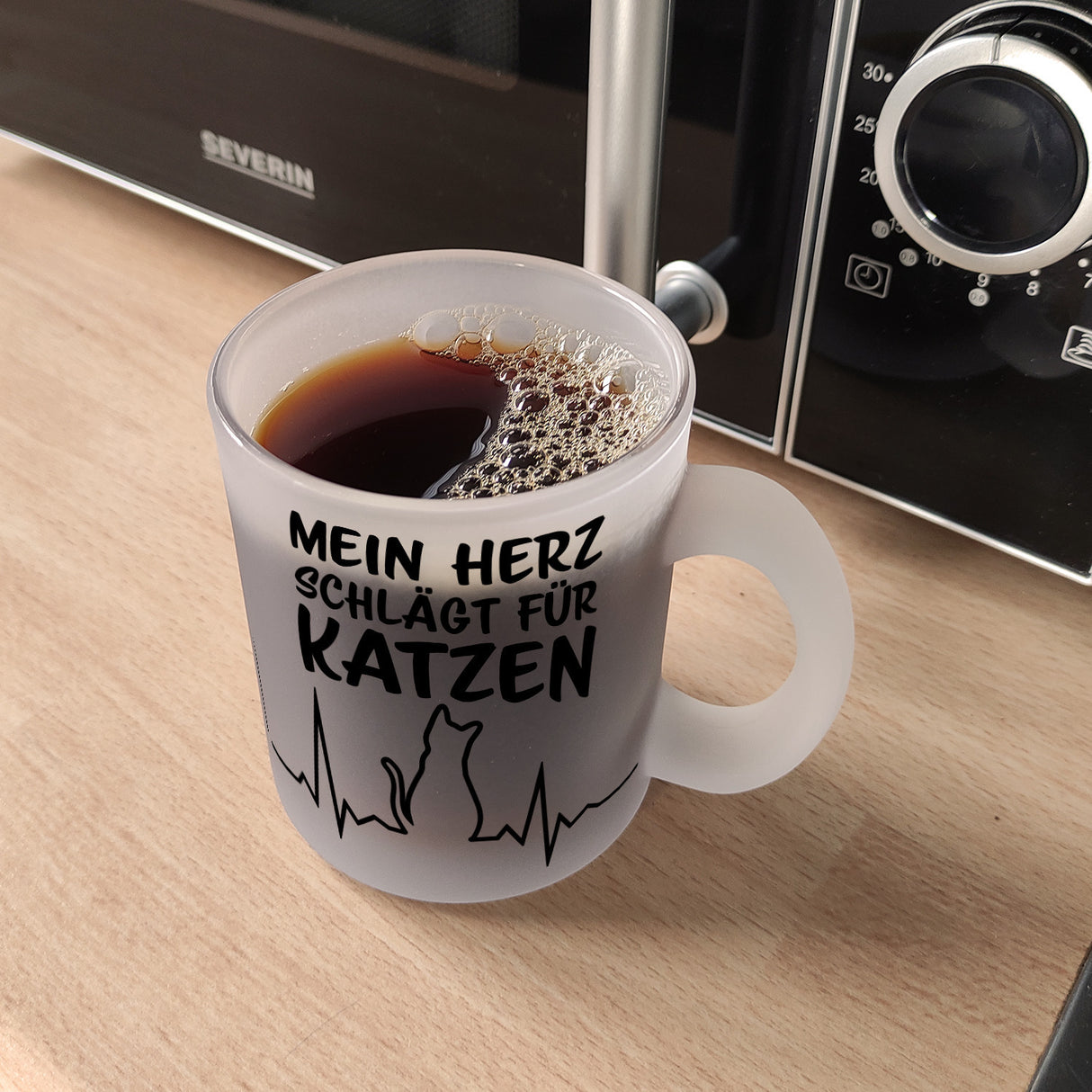 Mein Herz schlägt für Katzen Kaffeebecher mit süßem EKG Motiv