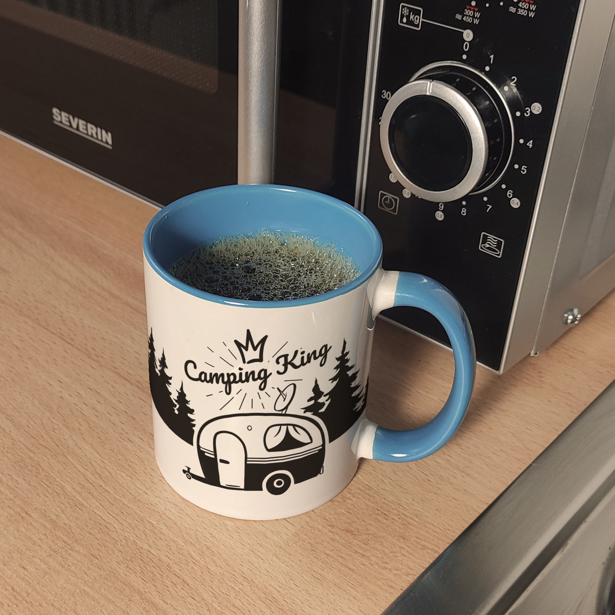 Camping King Kaffeebecher mit wunderschönen Reisemotiven
