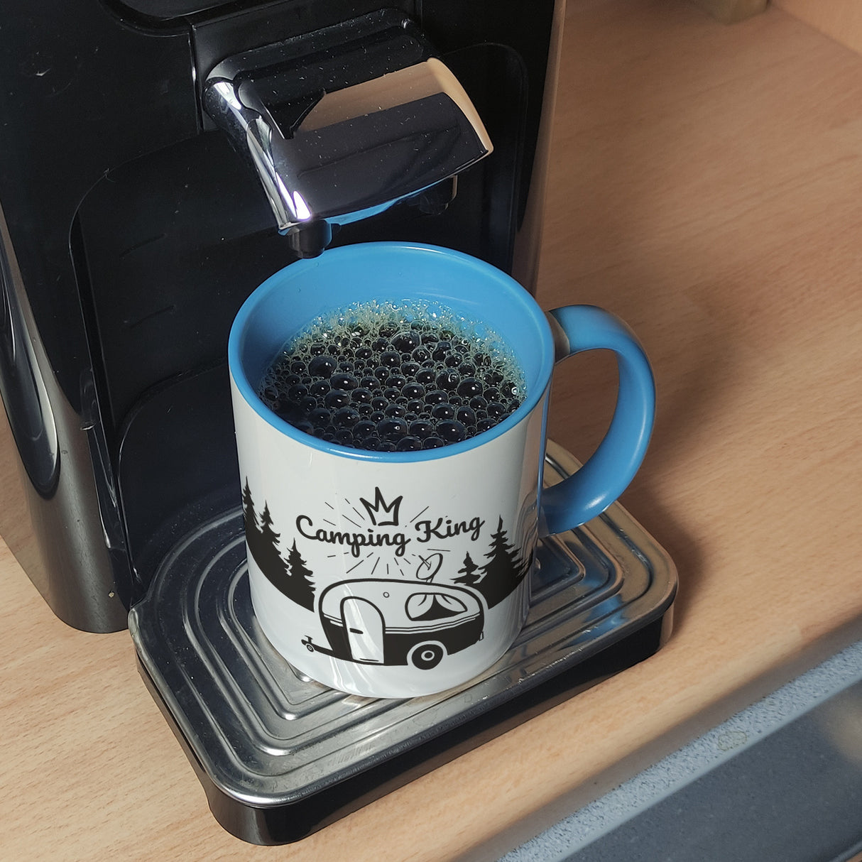 Camping King Kaffeebecher mit wunderschönen Reisemotiven