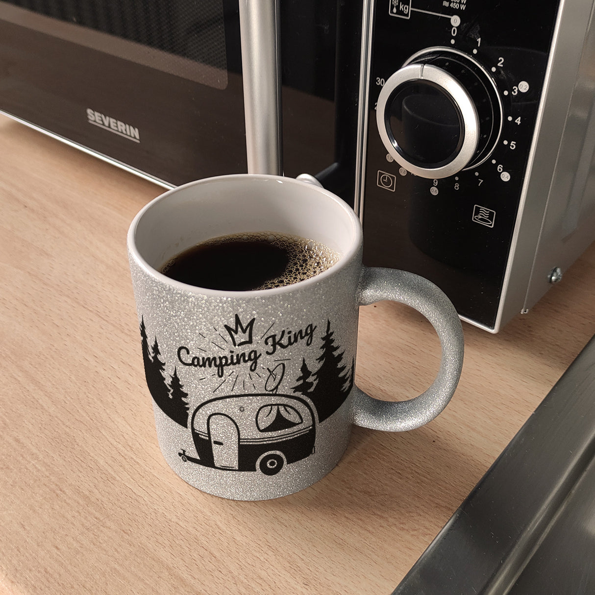 Camping King Kaffeebecher mit wunderschönen Reisemotiven