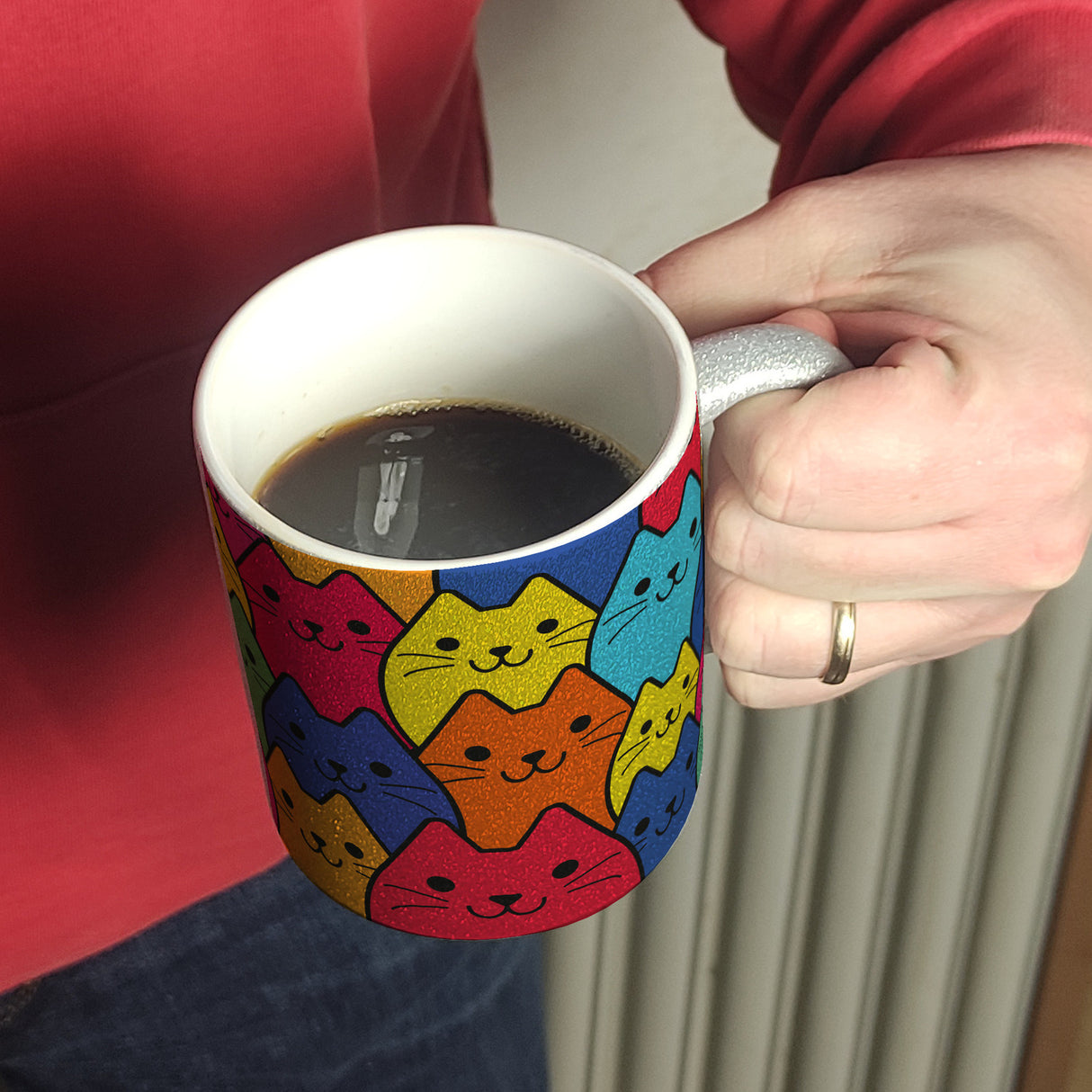 Kaffeebecher mit Katzen Motiv - Buntes Wimmelbild mit Comic Kätzchen