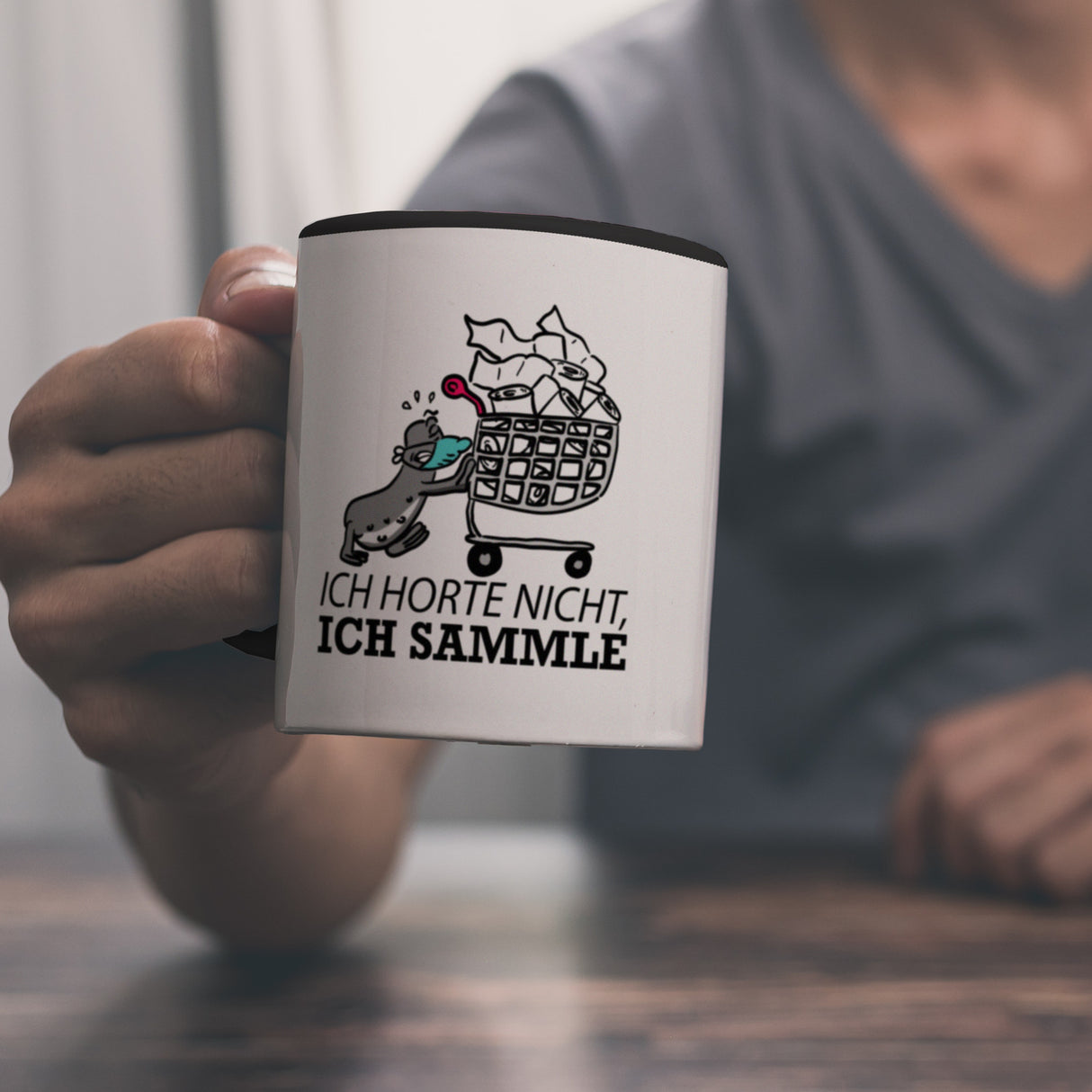 Ich horte nicht, ich sammle Kaffeebecher mit Seeleopard und Toilettenpapier