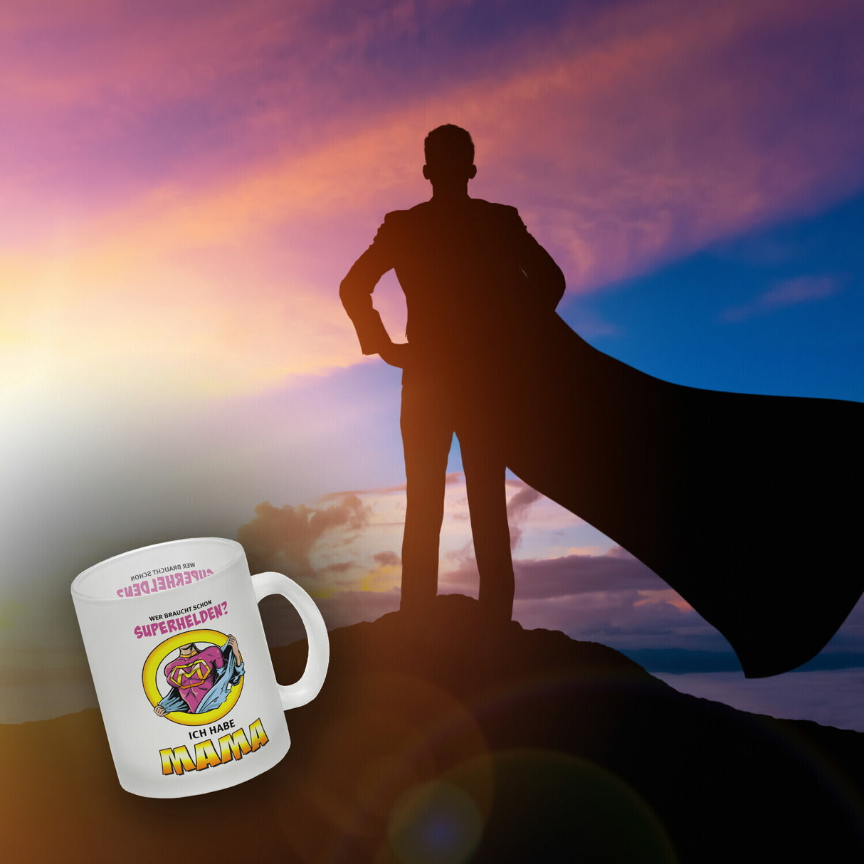 Kaffeebecher Comic mit Spruch - Wer braucht schon Superhelden? Ich habe Mama