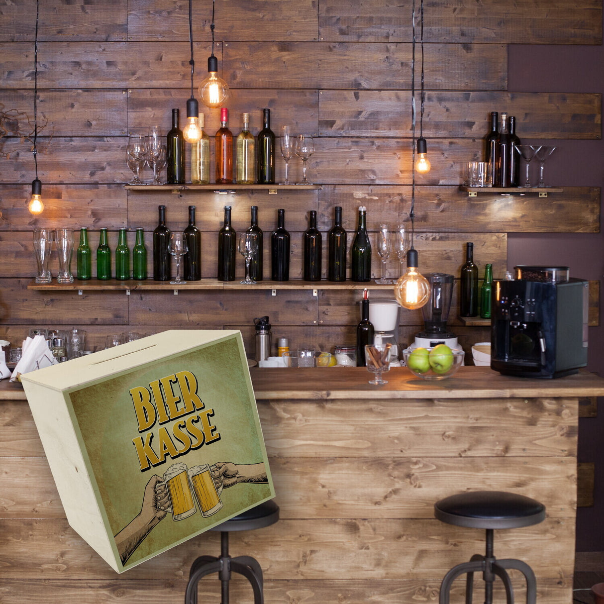 Bierkasse Spardose mit coolem retro Motiv - prostende Bierkrüge für die Hausbar