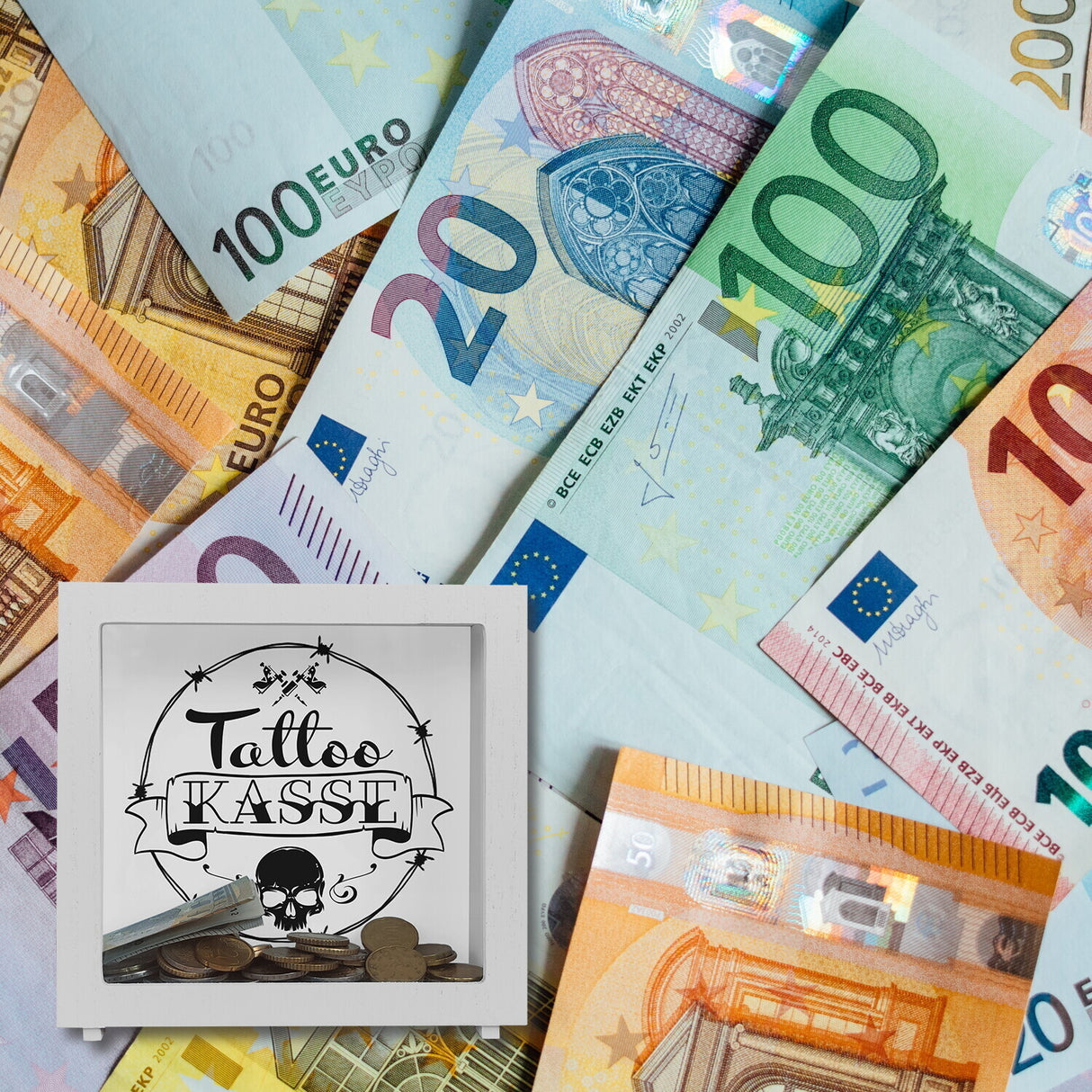 Spardose aus Keramik mit coolen Tattoo-Motiven - Tattookasse