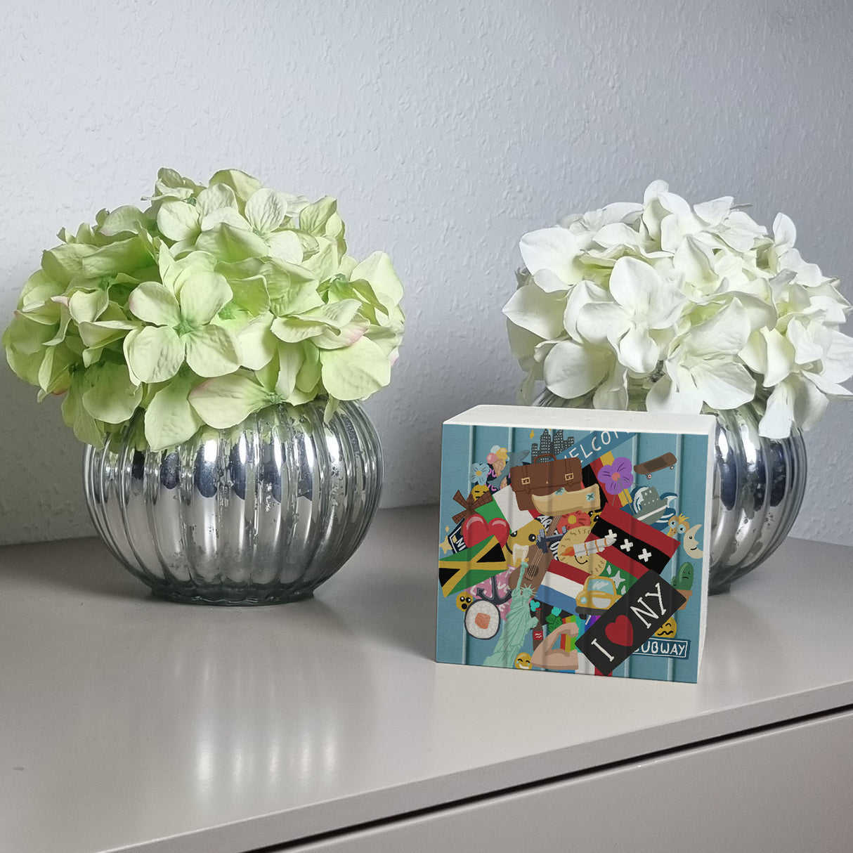 Spardose aus Keramik im Koffer Design mit Stickeroptik aus verschiedenen Ländern