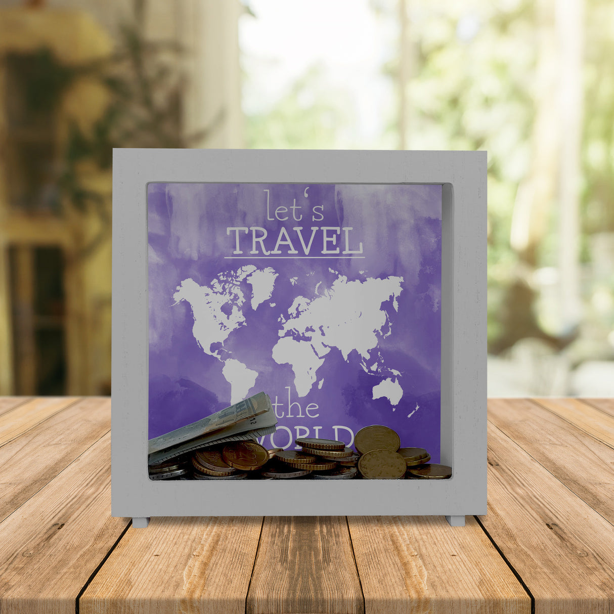 Spardose mit Weltkarten Motiv und Text - let's travel the world in Lila