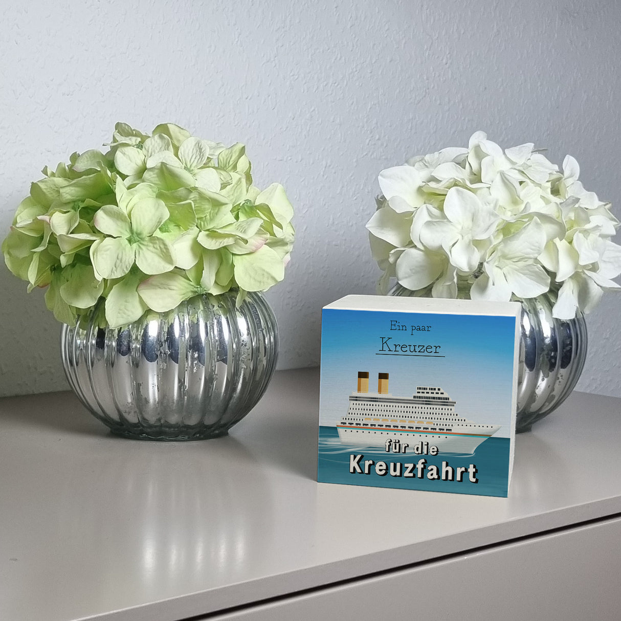 Spardose mit Kreuzfahrtschiff und Spruch - Ein paar Kreuzer für die Kreuzfahrt
