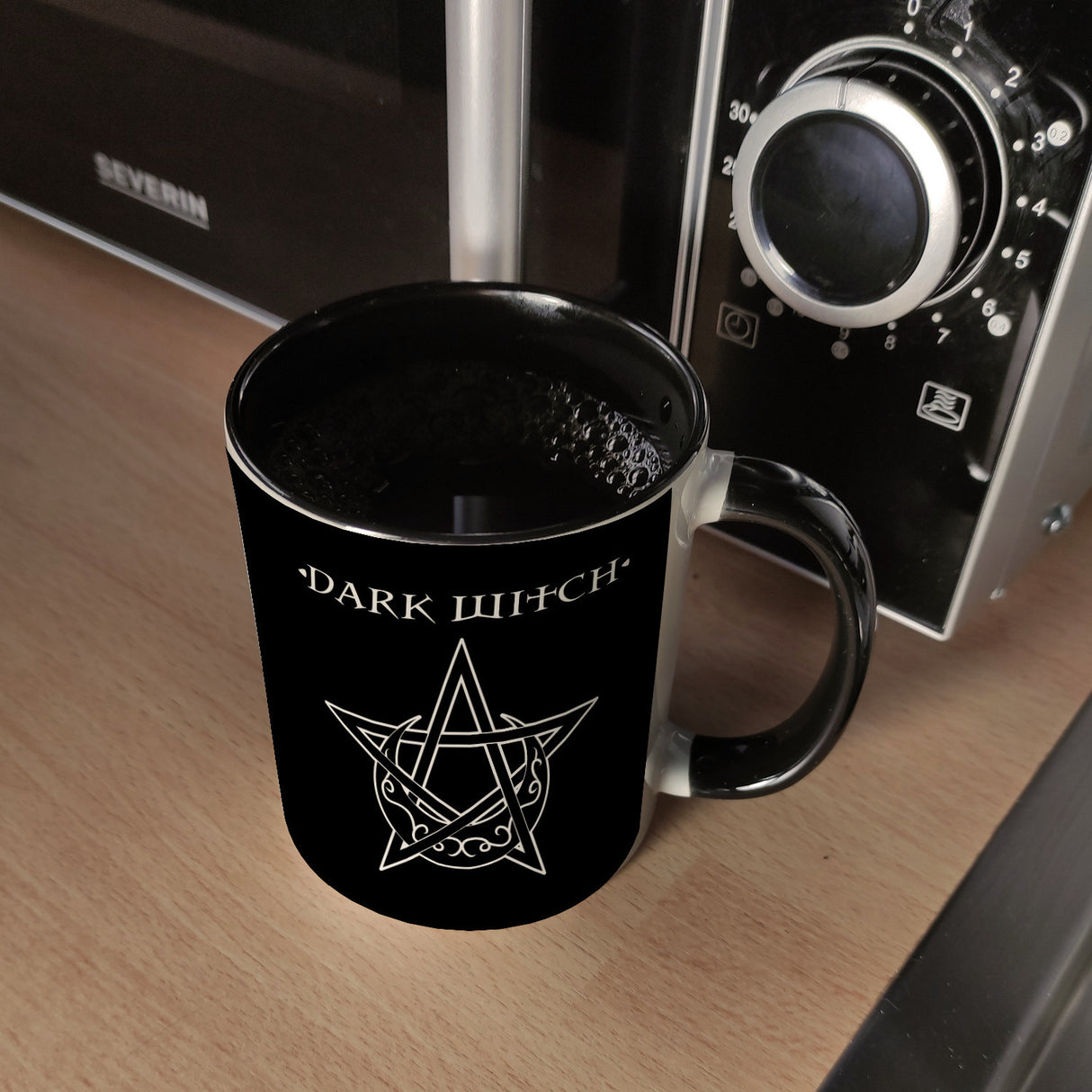 Kaffeebecher mit magischen Pentagrammen und Spruch - White Witch - Dark Witch