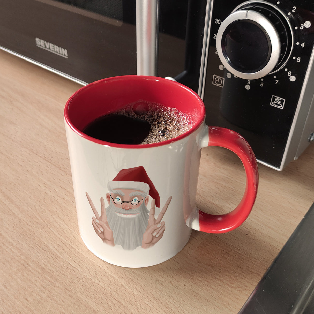 Chill es ist Weihnachten Kaffeetasse mit lustigem Weihnachtsmann