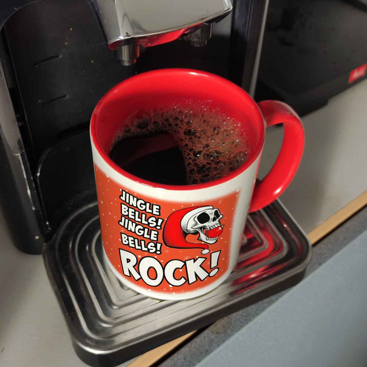 Jingle Bells Rock Weihnachten Kaffeebecher mit Totenkopf