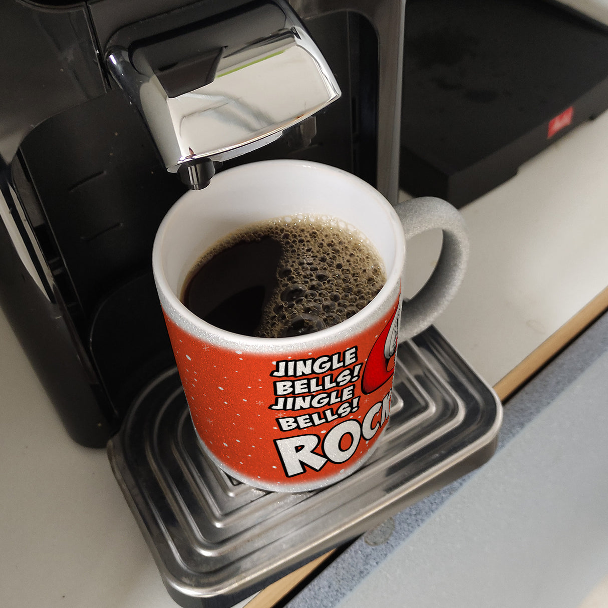 Jingle Bells Rock Weihnachten Kaffeebecher mit Totenkopf