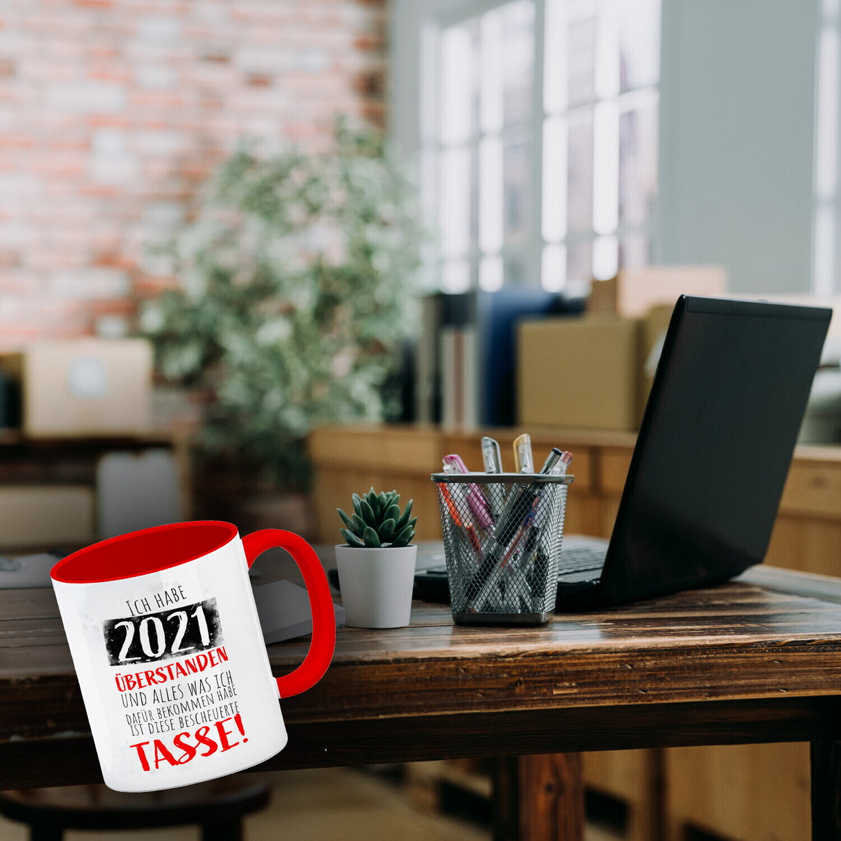Ich habe 2021 überstanden Kaffeebecher mit lustigem Spruch