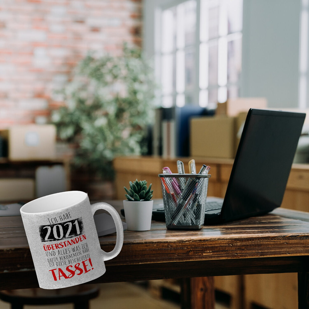 Ich habe 2021 überstanden Kaffeebecher mit lustigem Spruch