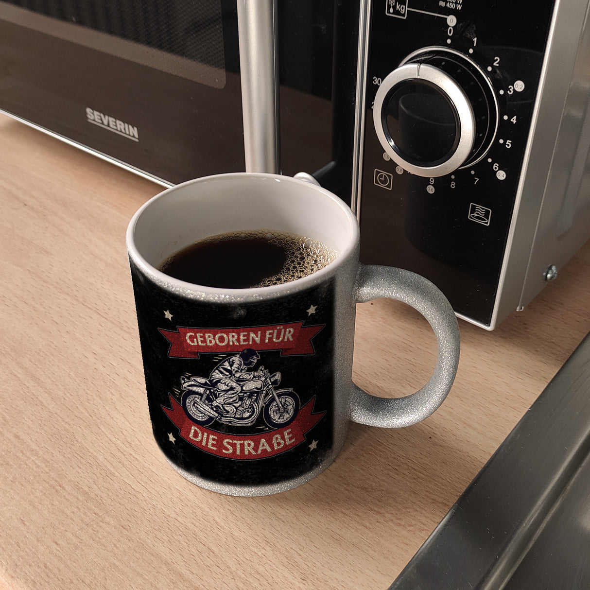 Geboren für die Straße Kaffeebecher mit coolem Biker Motiv