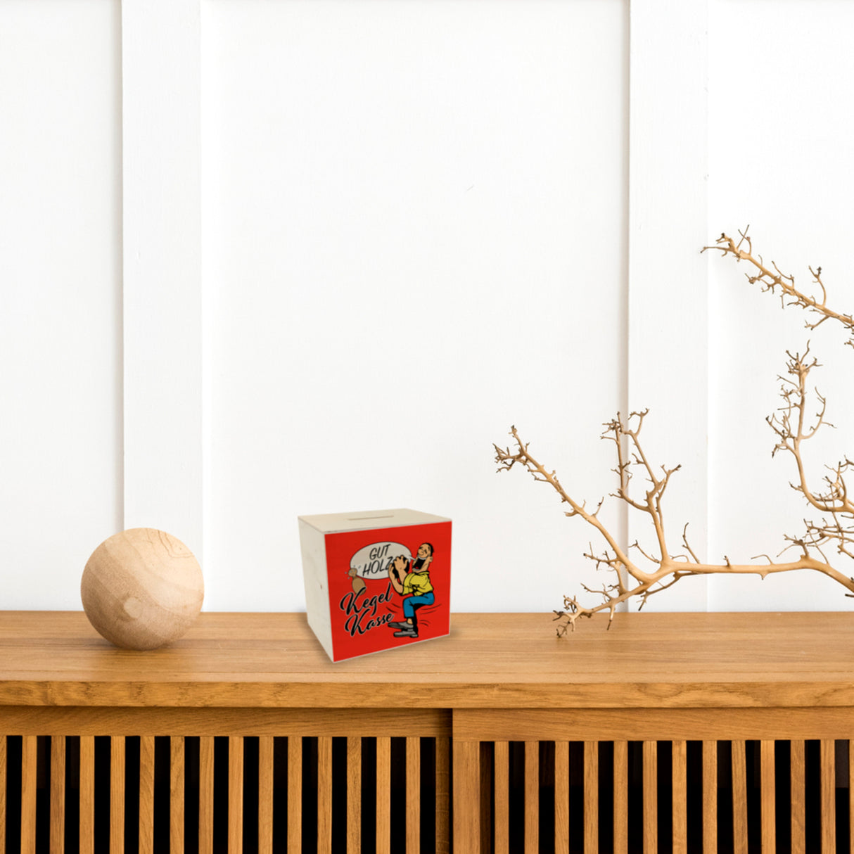 Kegelkasse Spardose Gut Holz mit lustigem Kegelspieler Motiv