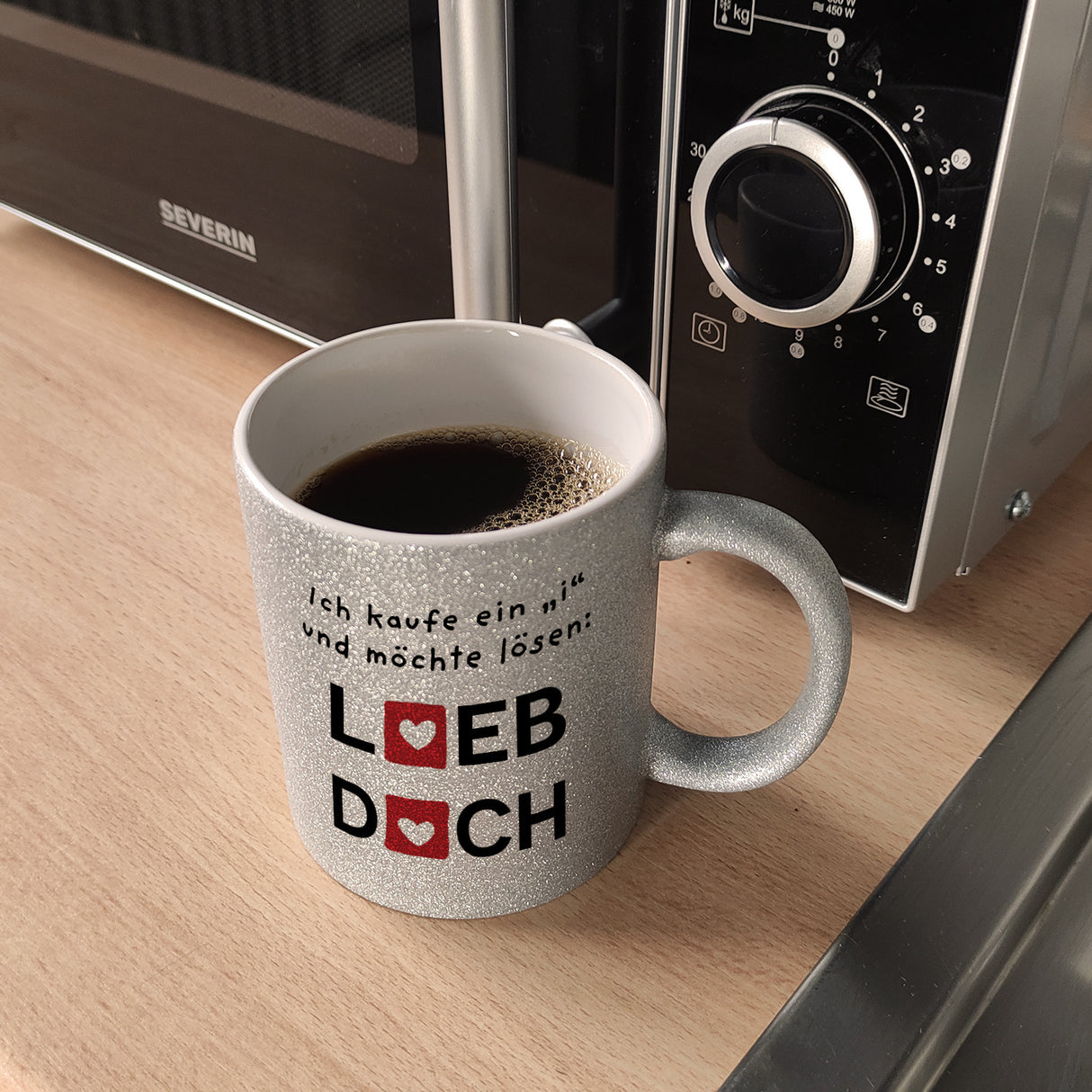 Lieb dich Kaffeebecher mit lustigem Spruch und Herzen