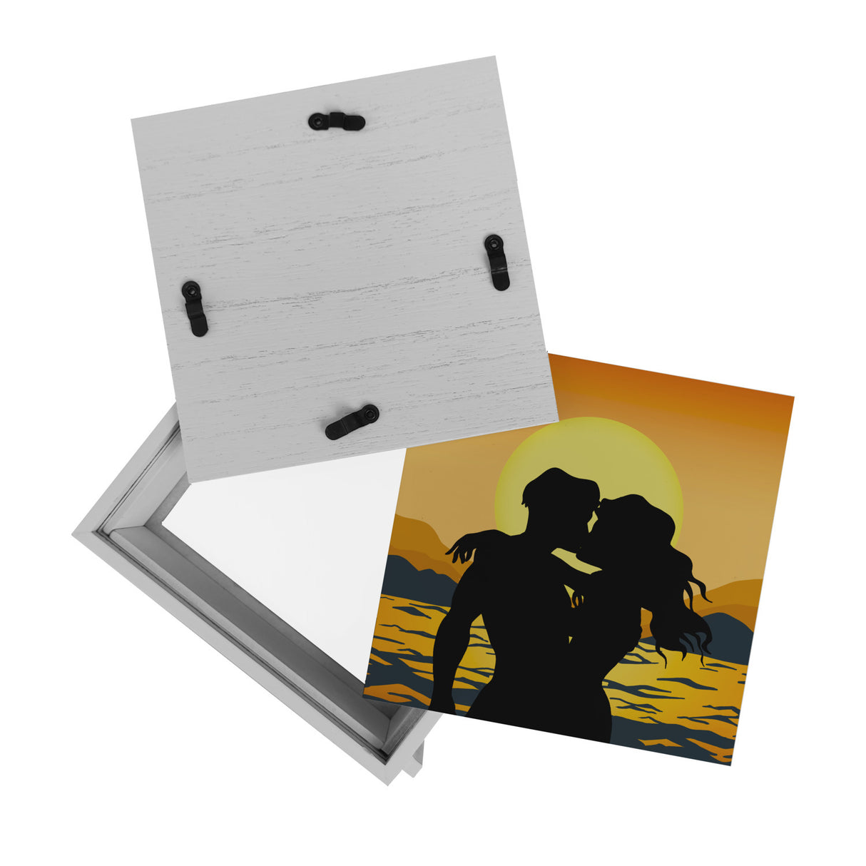 Verliebtes Paar vorm Sonnenuntergang Spardose