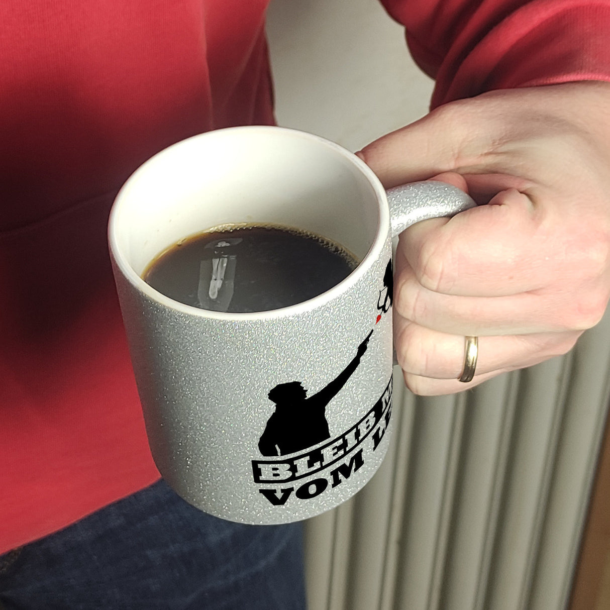 Bleib mir vom Leib Kaffeebecher mit Amor Motiv