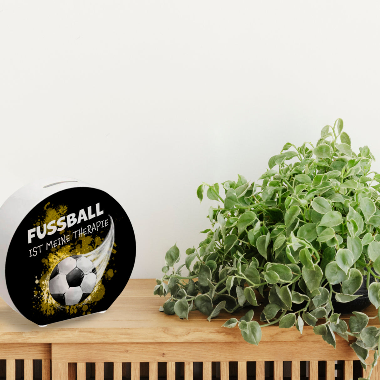Fußball ist meine Therapie Spardose mit Fußball-Motiv