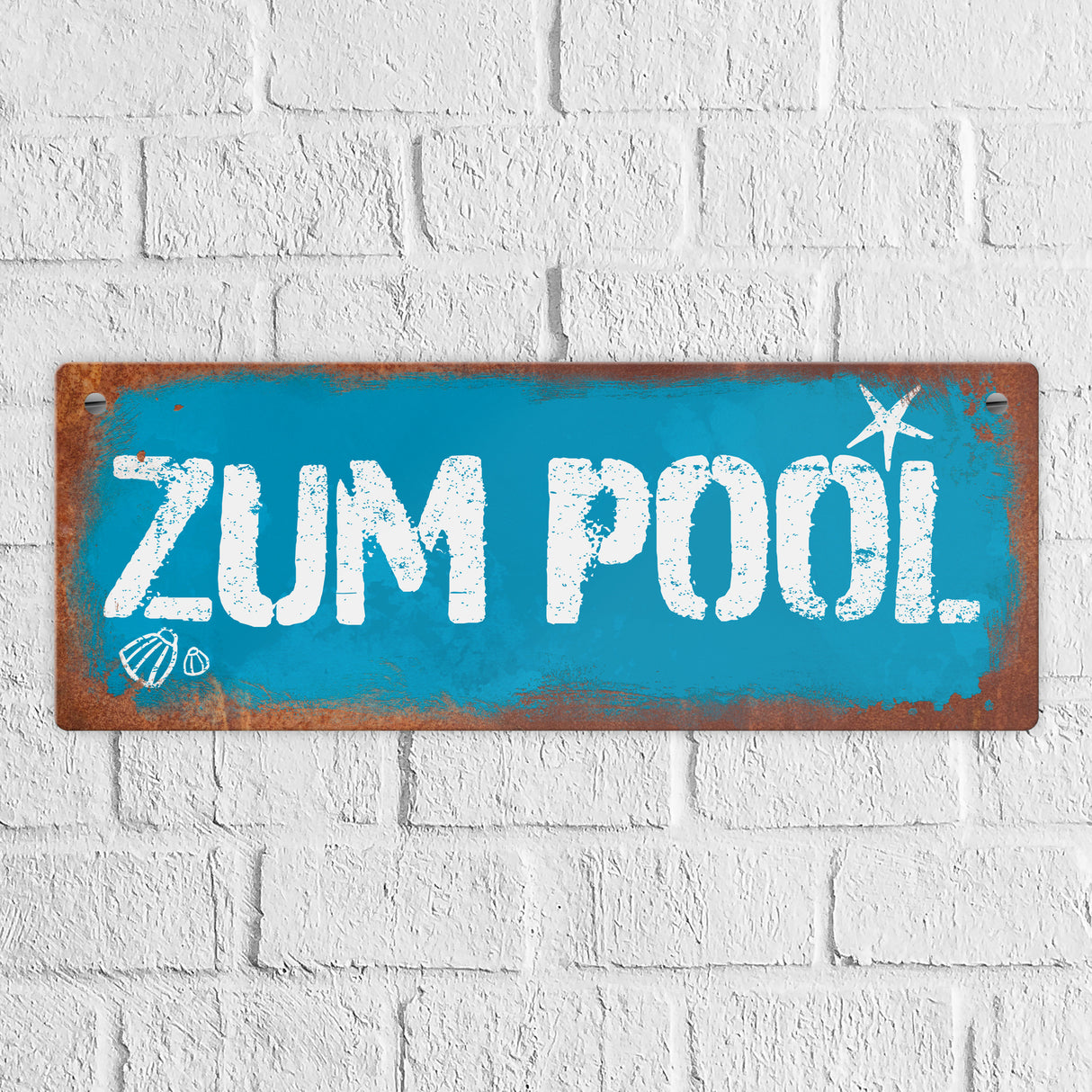 Zum Pool geradeaus Metallschild in Rostoptik