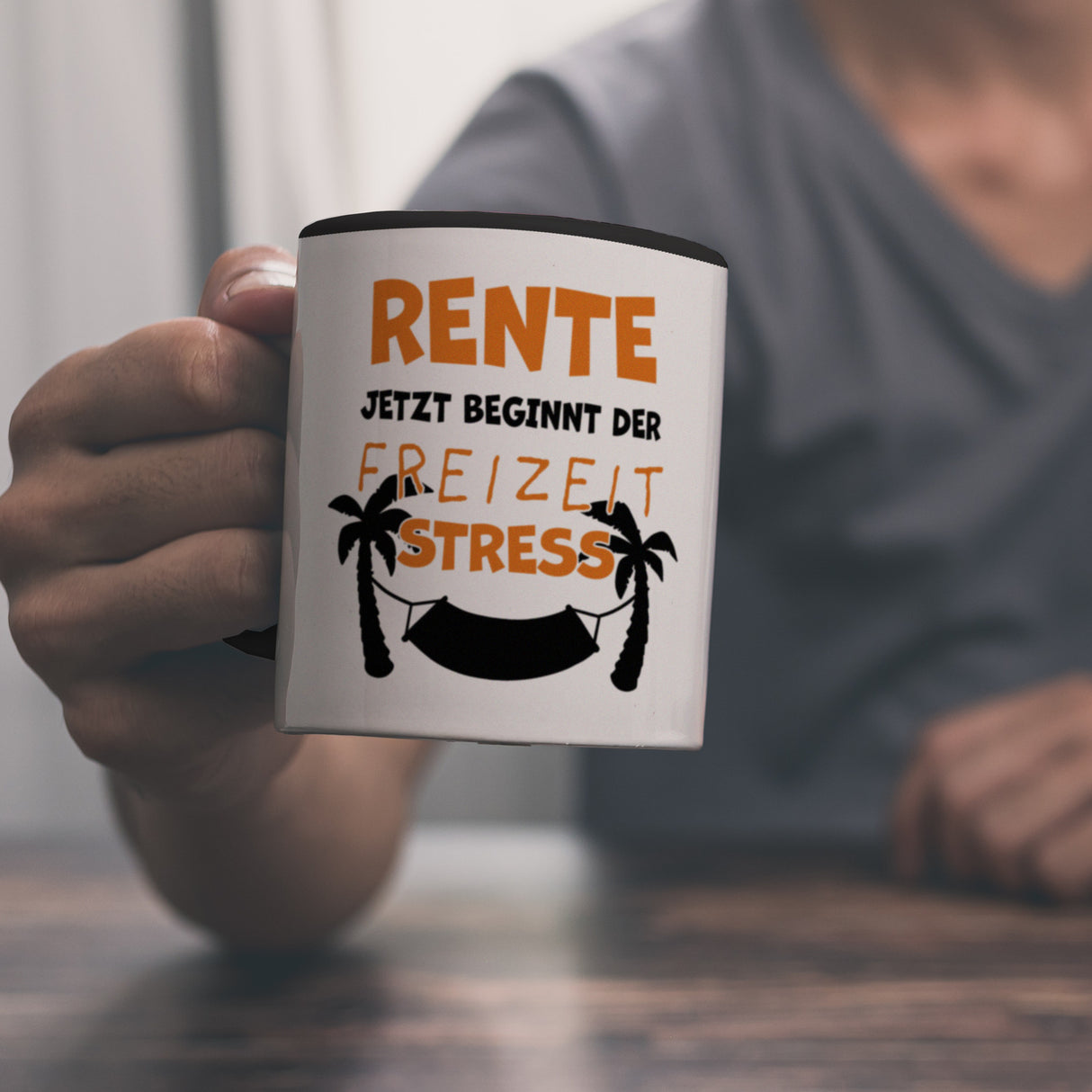 Rente - jetzt beginnt der Freizeitstress Kaffeebecher